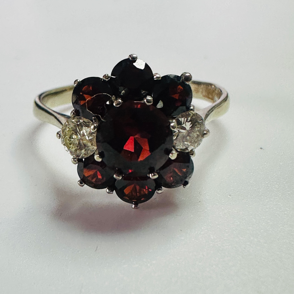 18ct white gold Garnet and Diamond cluster ring size V image 2