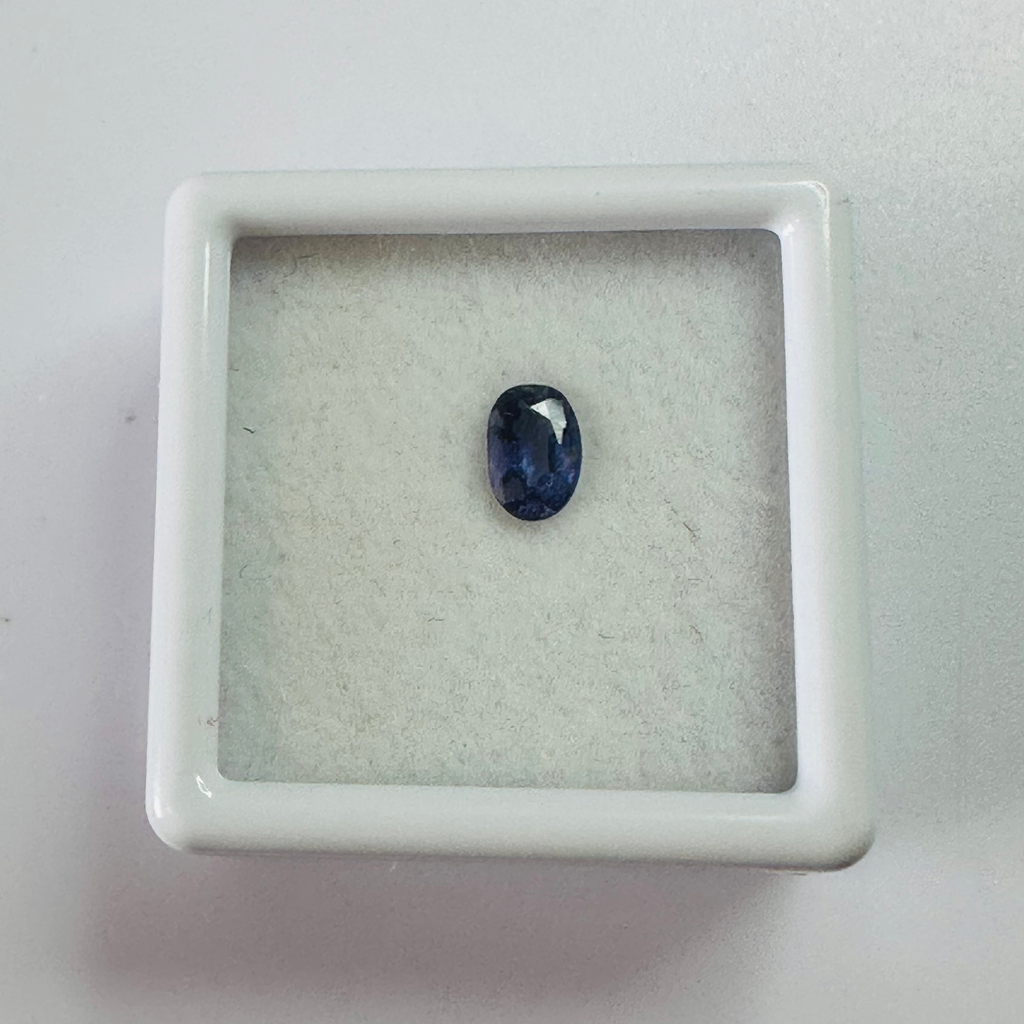 TANZANITE 0VAL 5.8MMX4MM  0.32CTS image 2