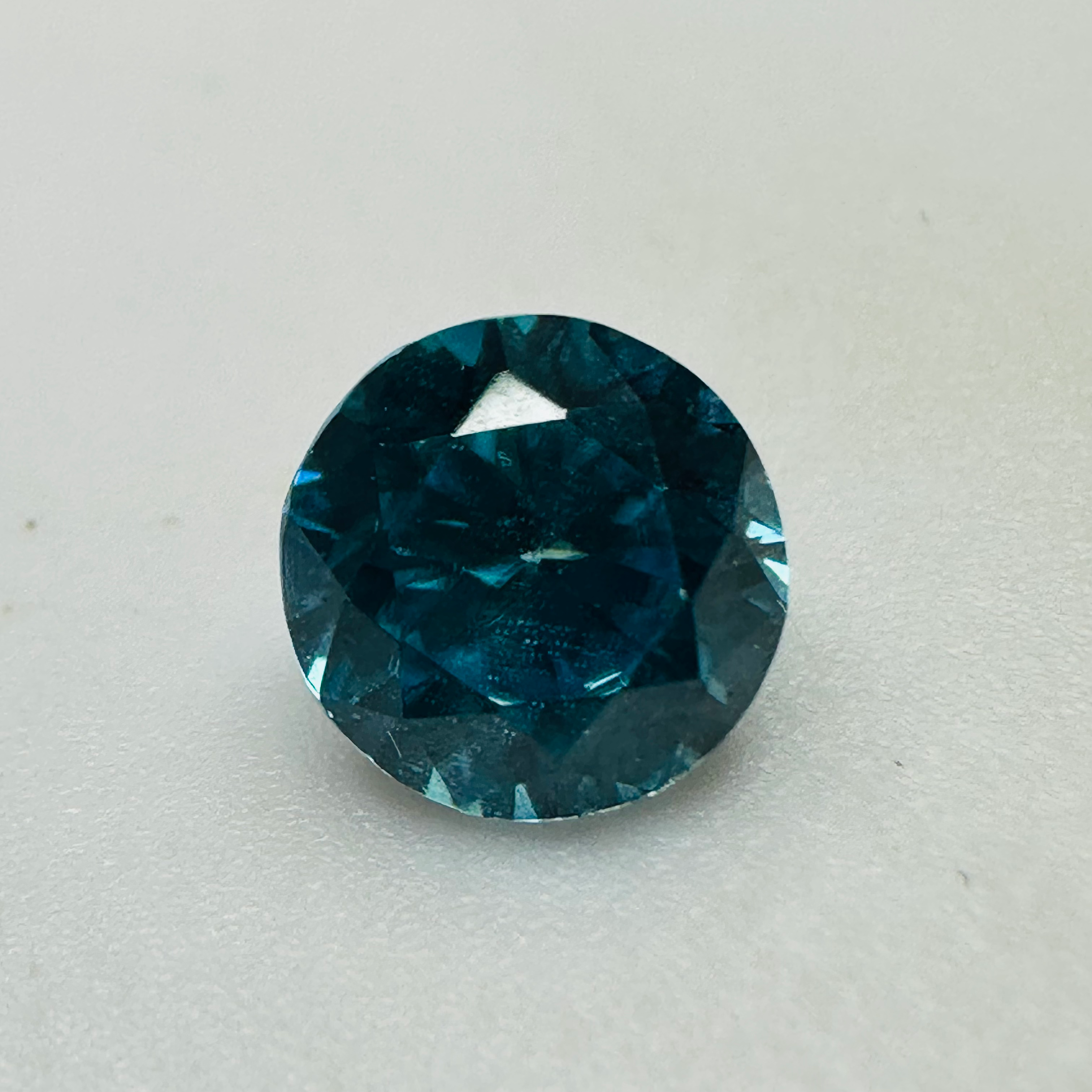 ZIRCON BLUE ROUND. 7.1MM  2.06CTS image 5