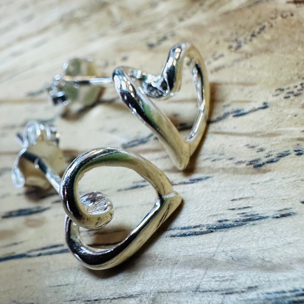 Sterling silver open heart studs 925 image 1