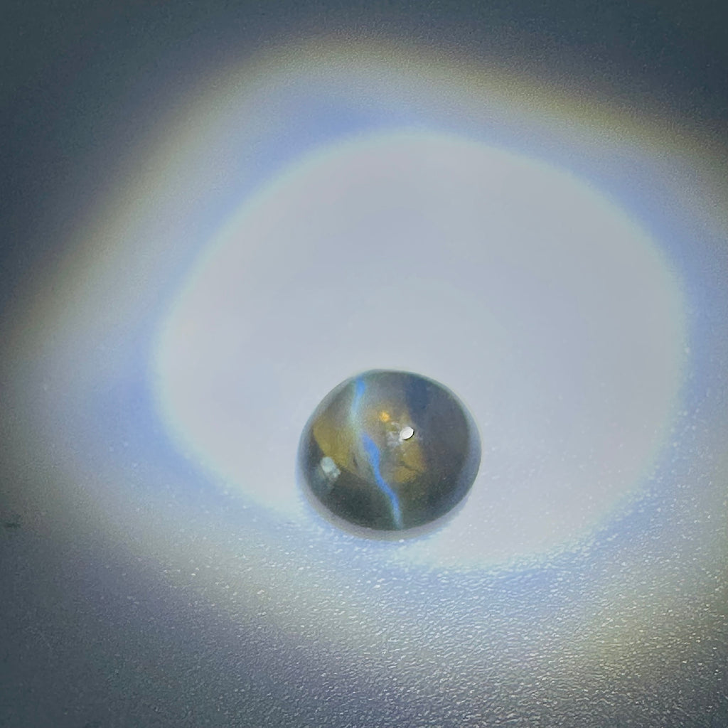 CHRYSOBERYL CATS EYE 7.5MM ROUND  1.79CTS image 5