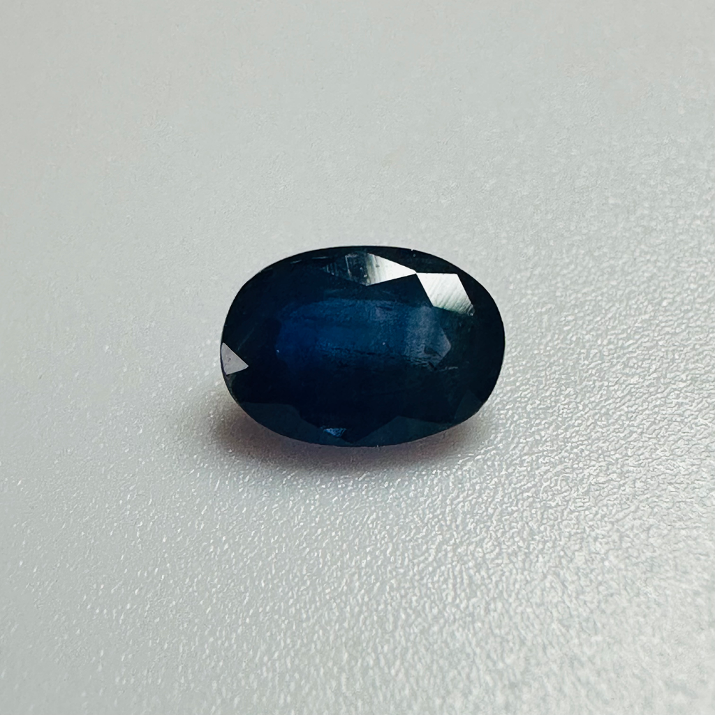 BURMA BLUE SAPPHIRE OVAL 6.7MM X4.7MM 0.83CTS image 0
