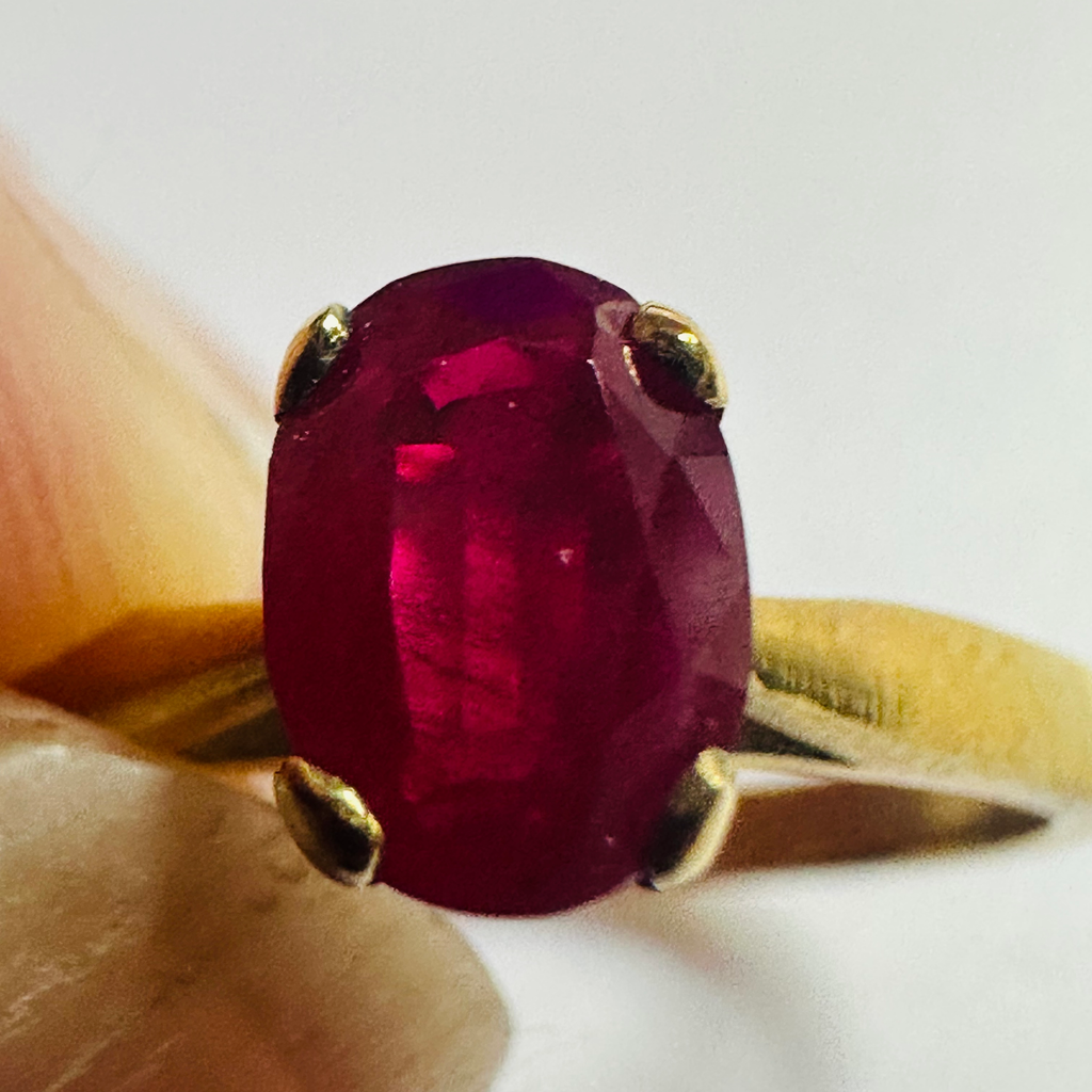 Hand cut Stunning Ruby   9ct yellow gold ring size M 1/2 image 2