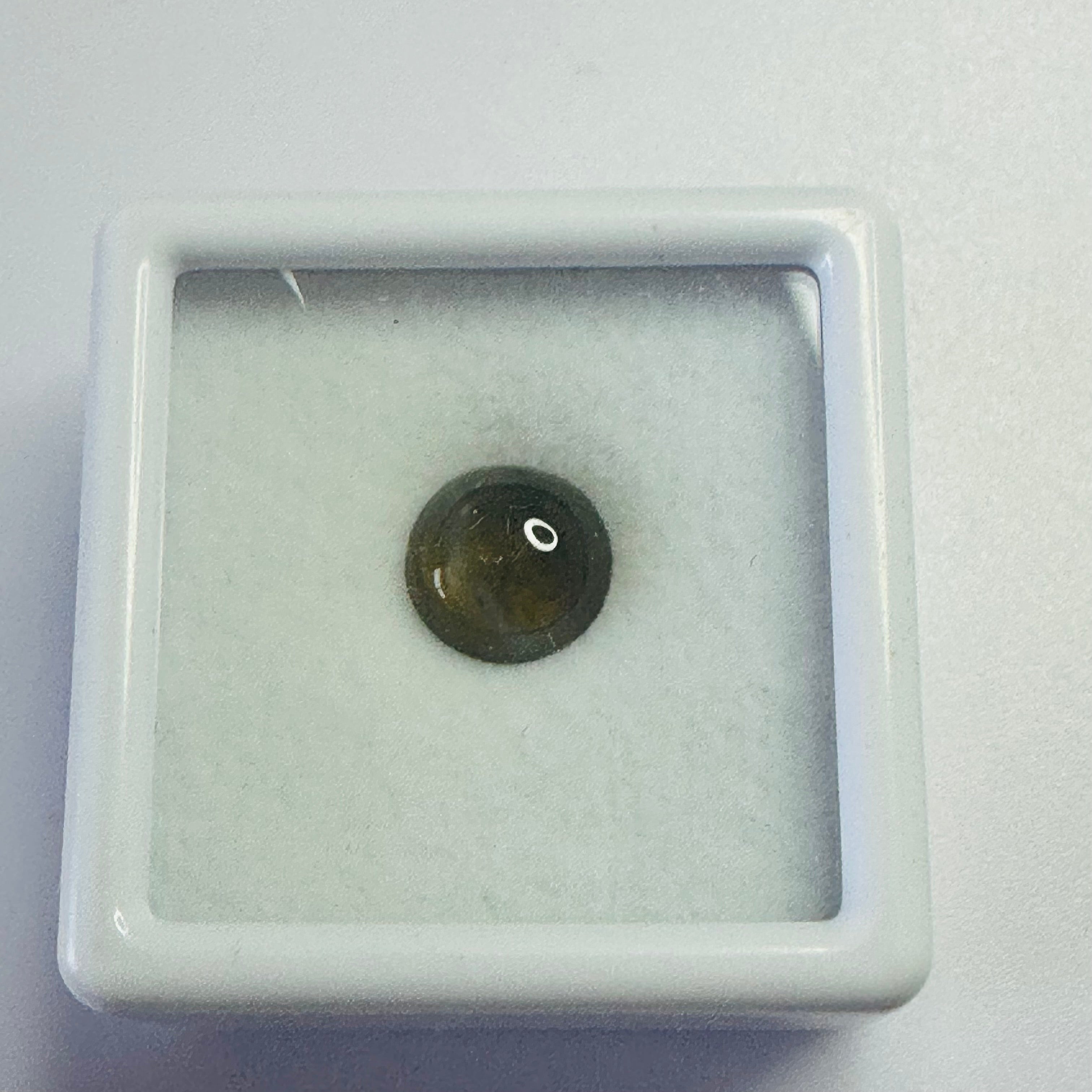 CHRYSOBERYL CATS EYE 7.5MM ROUND  1.79CTS image 4