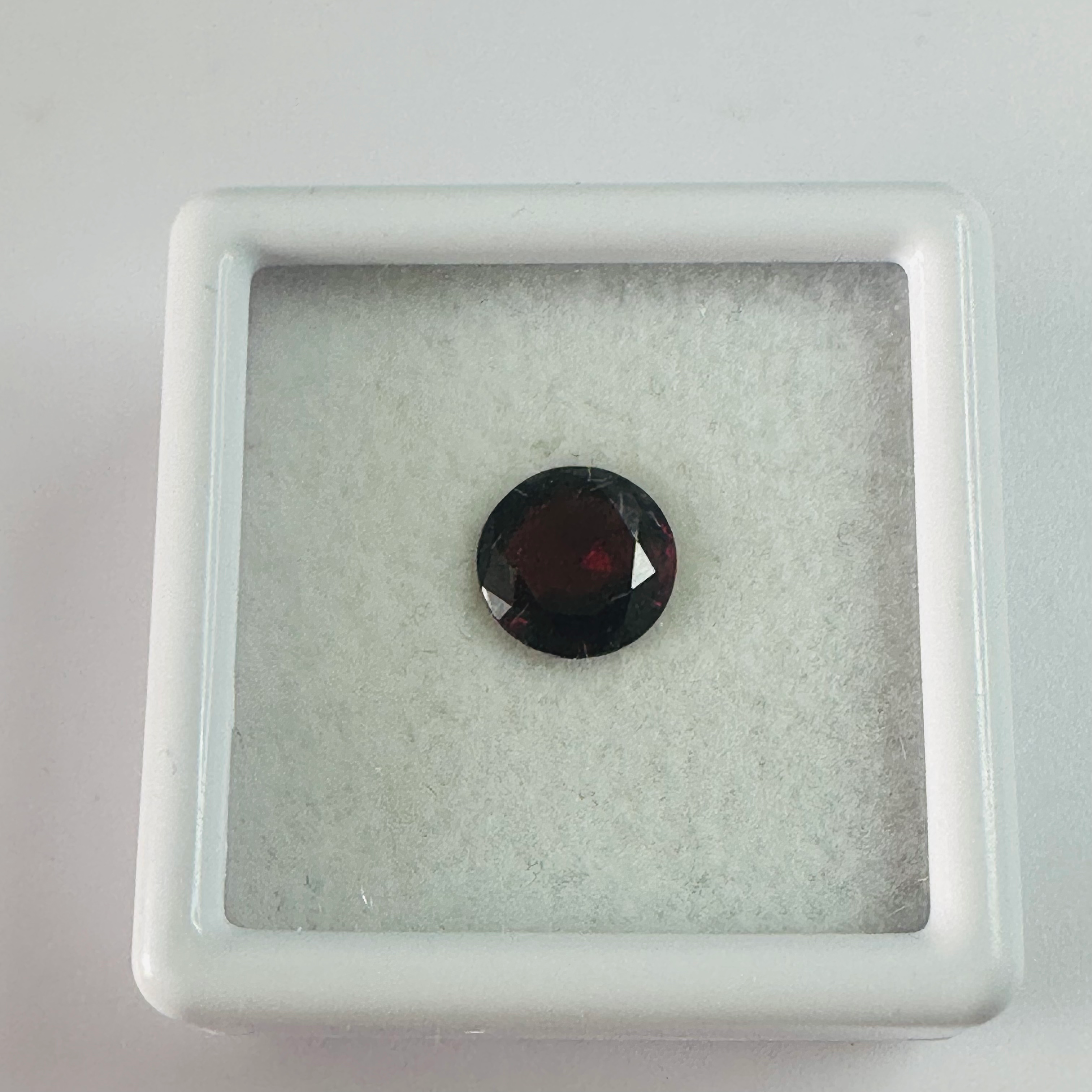 GARNET ROUND 6.5MM  1.12CTS image 4