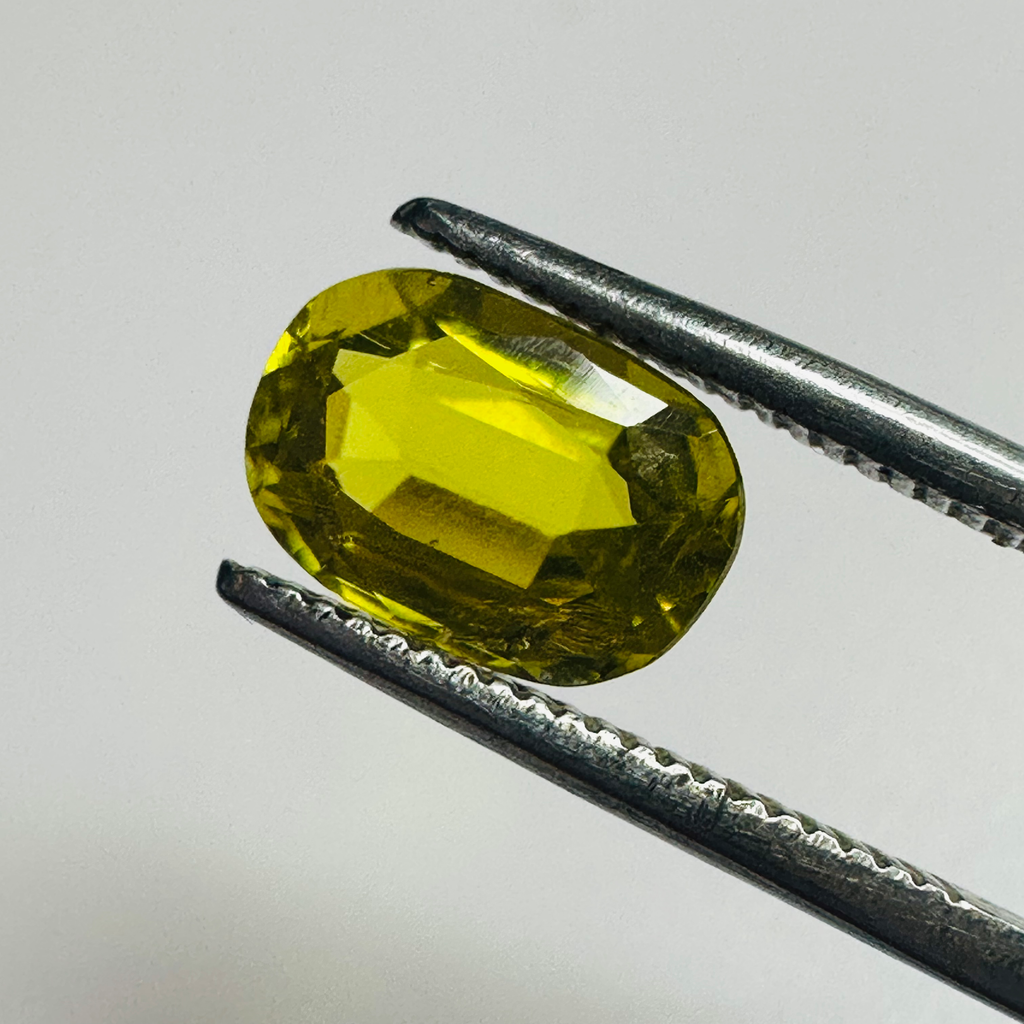 TOURMALINE YELLOW OVAL 8.5MMX5.5MM  1.27CTS image 1