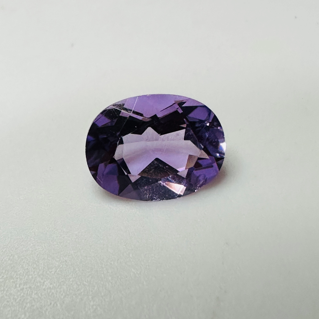 AMETHYST OVAL 7MMX6.8MM  1.53CTS image 1