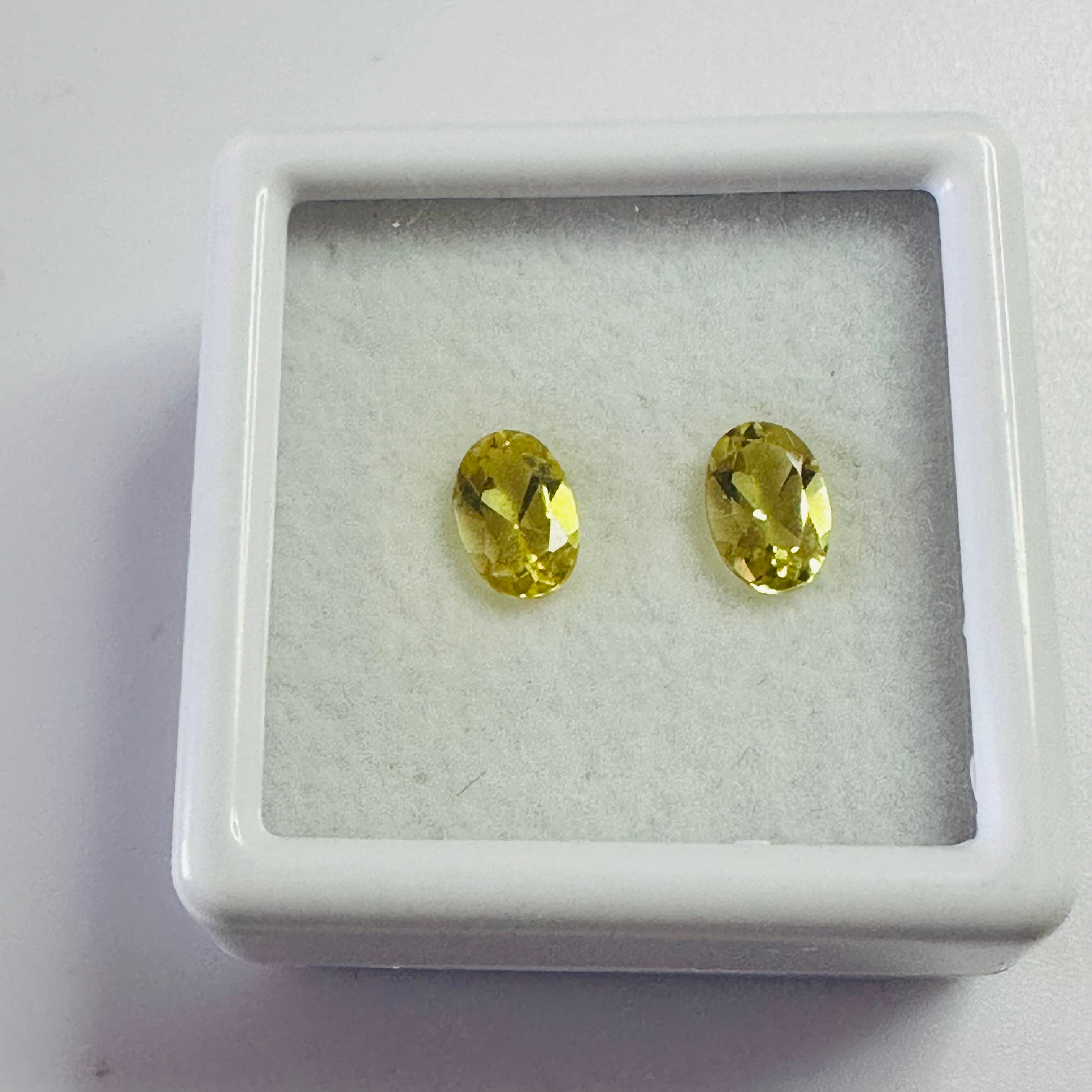 BERYL YELLOW OVAL PAIR  6MMX4MM  0.91CTS image 2