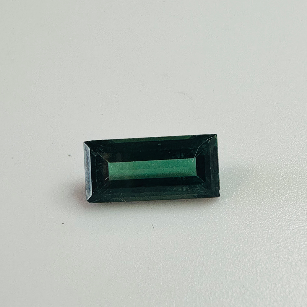 TOURMALINE GREEN  10.6MMX5MM   1.86CTS image 0