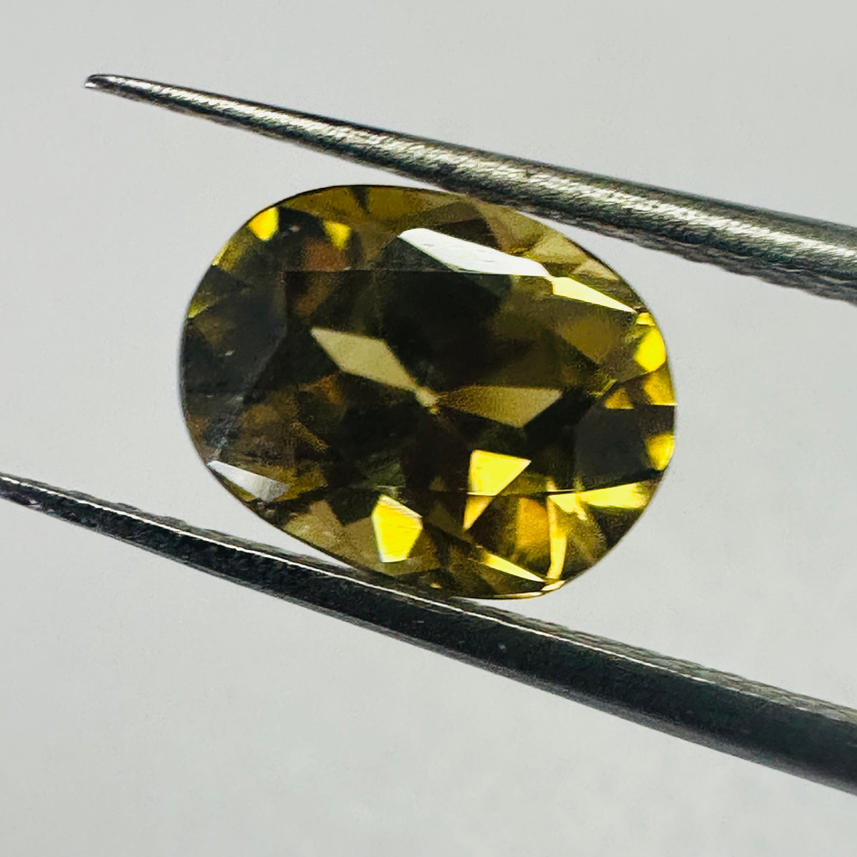 Tourmaline yellow oval 9mmx7mm 1.41cts image 1