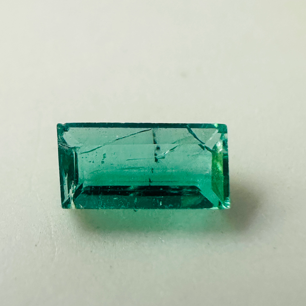 EMERALD BAGETTE 5.2MM X 2.6MM 0.24CTS image 0