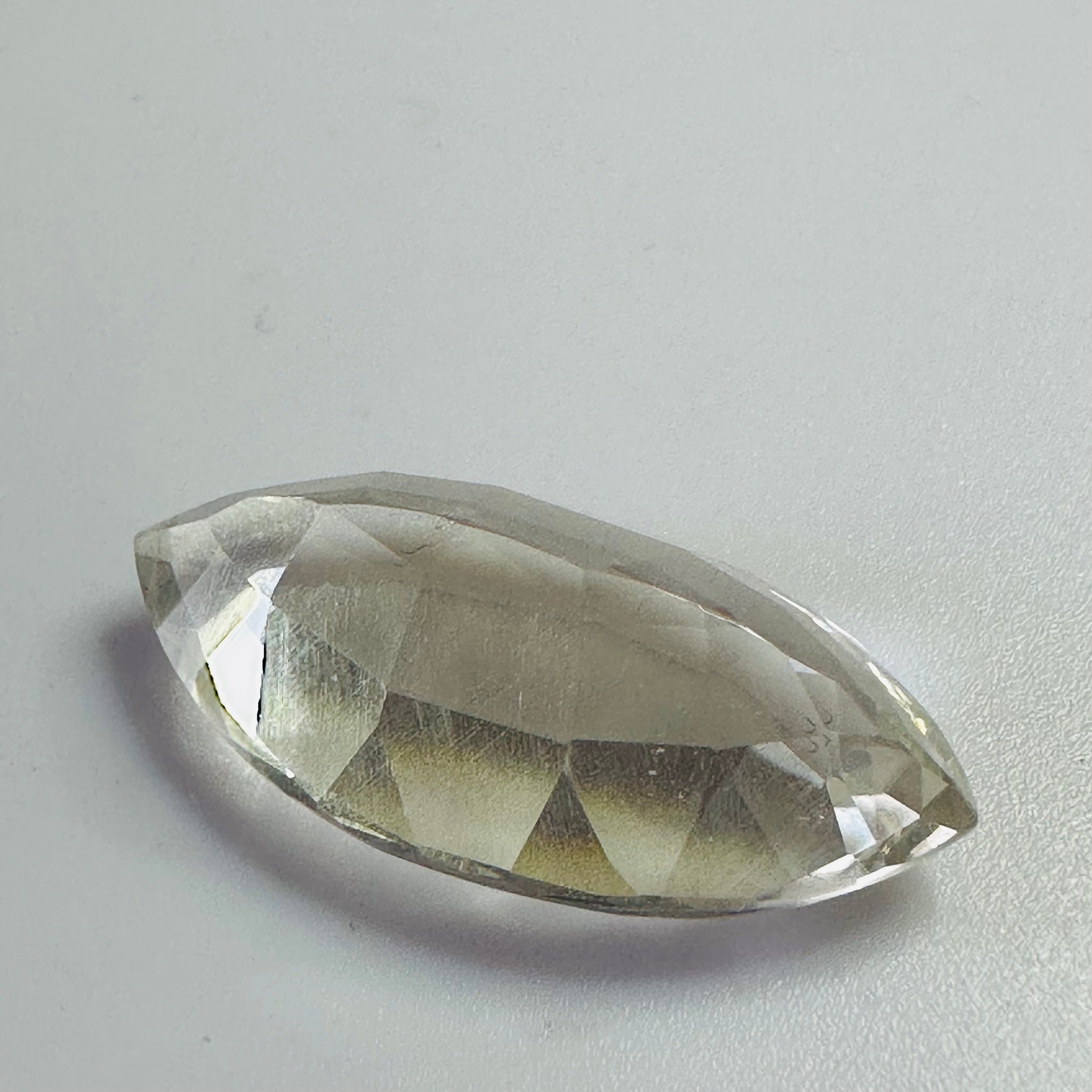 TOPAZ NATURAL 26.9MMX13.7MM  17.82CTS image 2