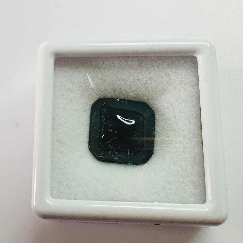 TOURMALINE BLUE 10.7MMX10.7MM  4.81CTS CARBUNCKLED image 1