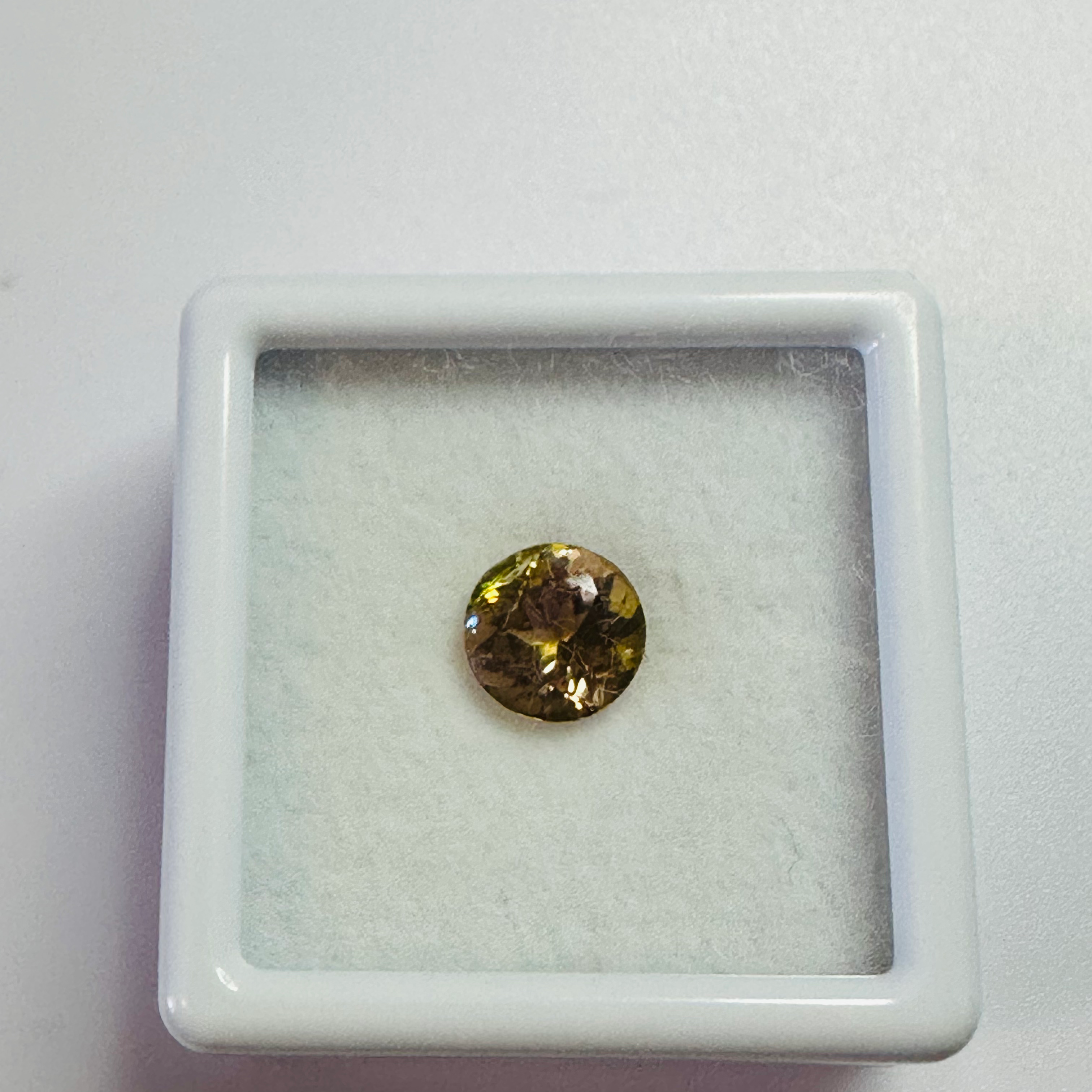 TOURMALINE BI COLOUR ROUND  6.8MM   1.15CTS image 2