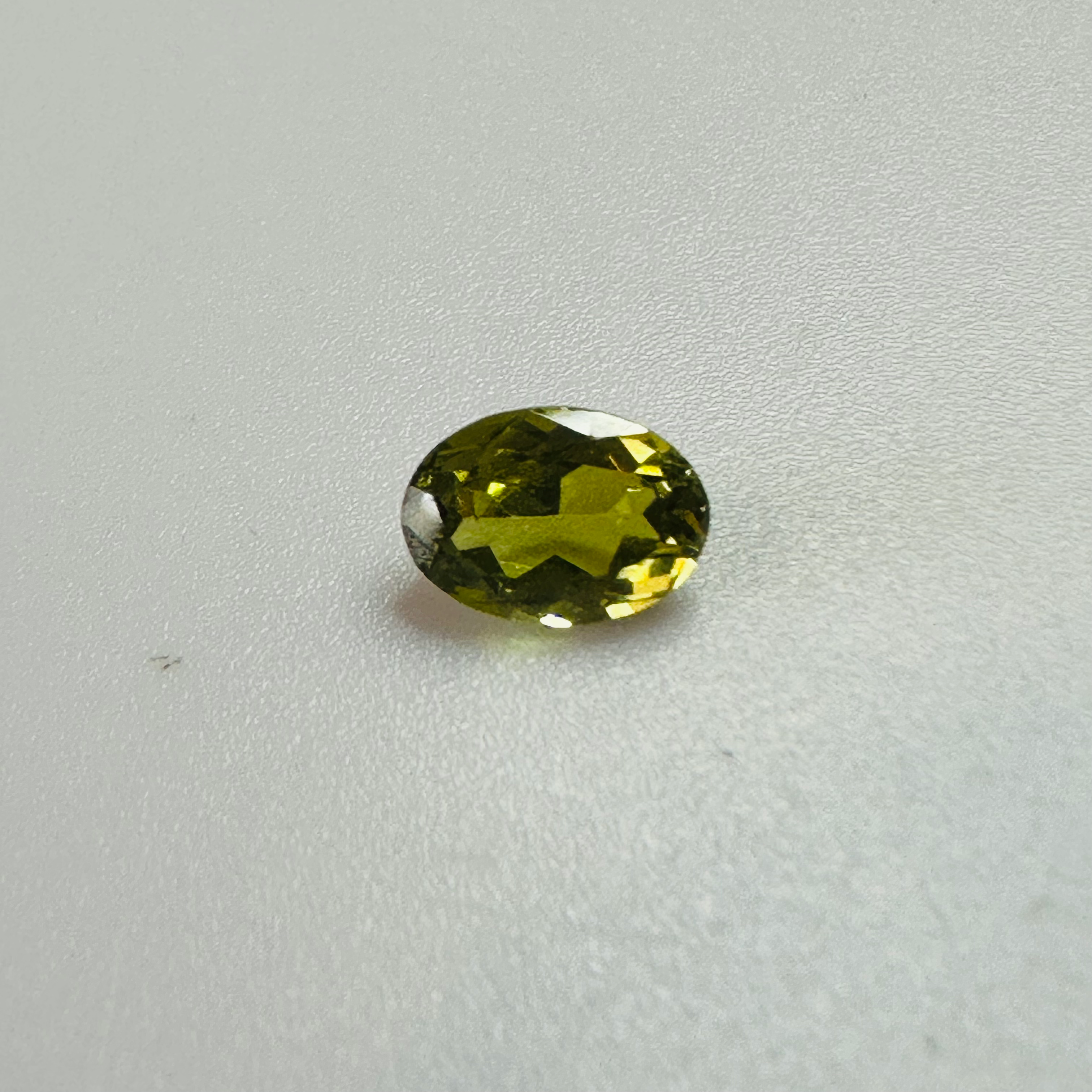 TOURMALINE GREEN OVAL  7.1MMX4.9MM  0.96CTS image 0