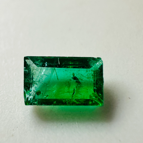 EMERALD BAGETTE 6MM X 3MM 0.39CTS image 0