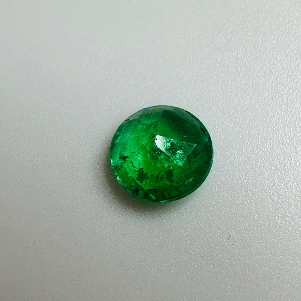 EMERALD ROUND 7.5MM  1.13CTS image 5