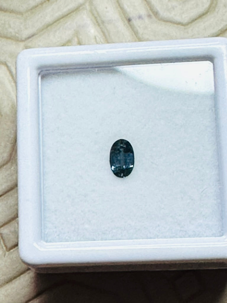 Blue spinel oval 5x3 0.28cts image 2