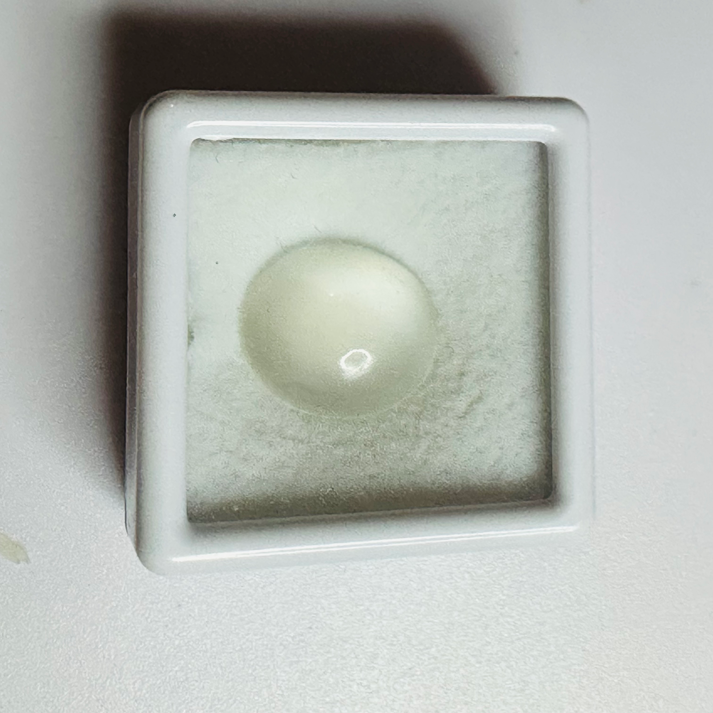 Moonstone  white moon oval 13x11mm  5.76cts image 5