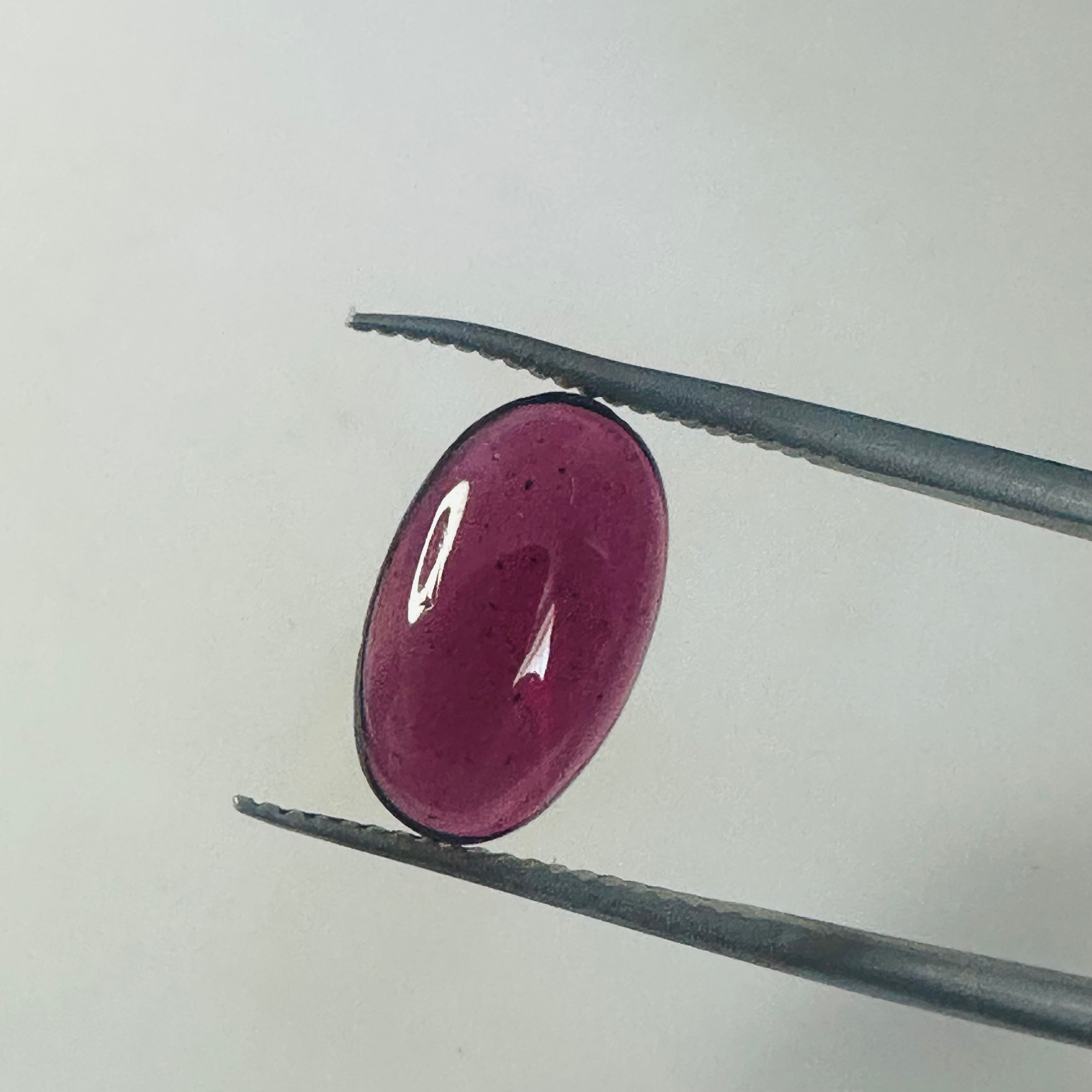 GARNET OVAL CAB 13.8MMX8.3MM  4.01CTS image 0