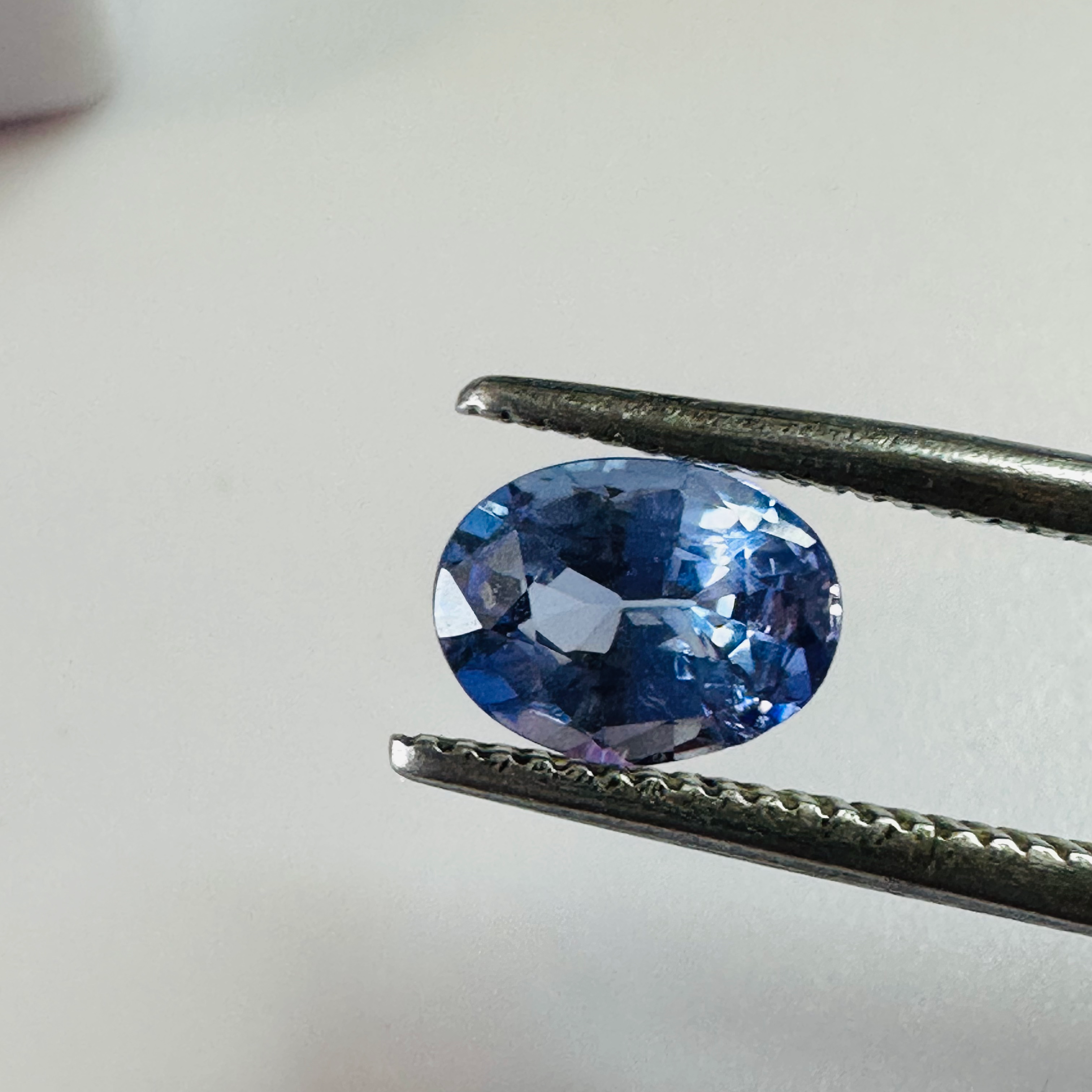 TANZANITE 0VAL 7MMX5.2MM  0.82CTS image 2