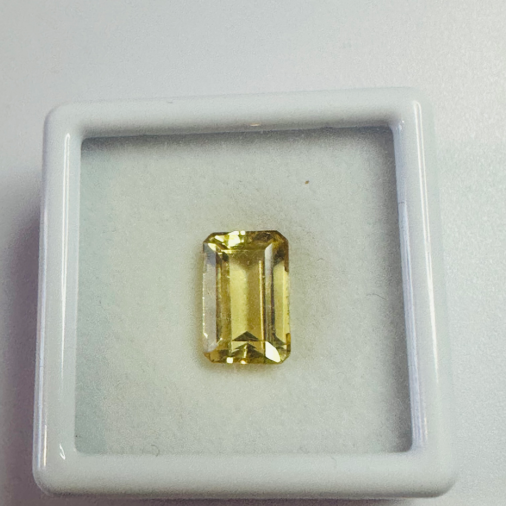 CITRINE EMERALD CUT  9MMX6MM. 2.19CTS image 2