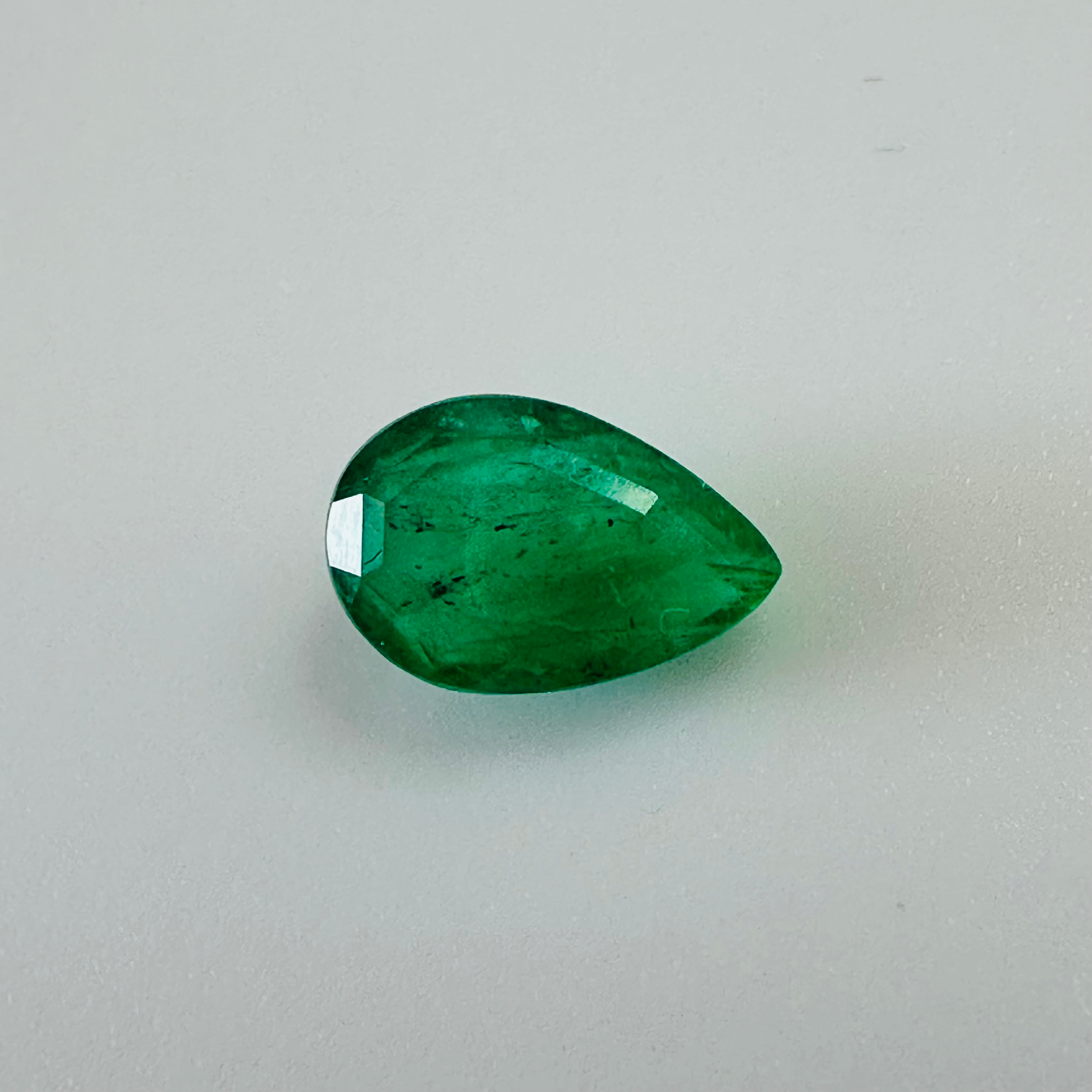 EMERALD DROP   8.7 MM X  5.6MM   1.22CTS image 1