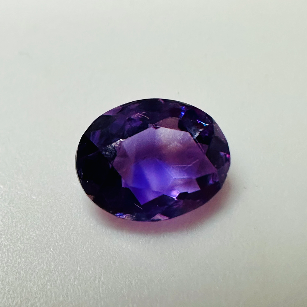 AMETHYST OVAL 8.2MMX7.7MM  1.34CTS image 0