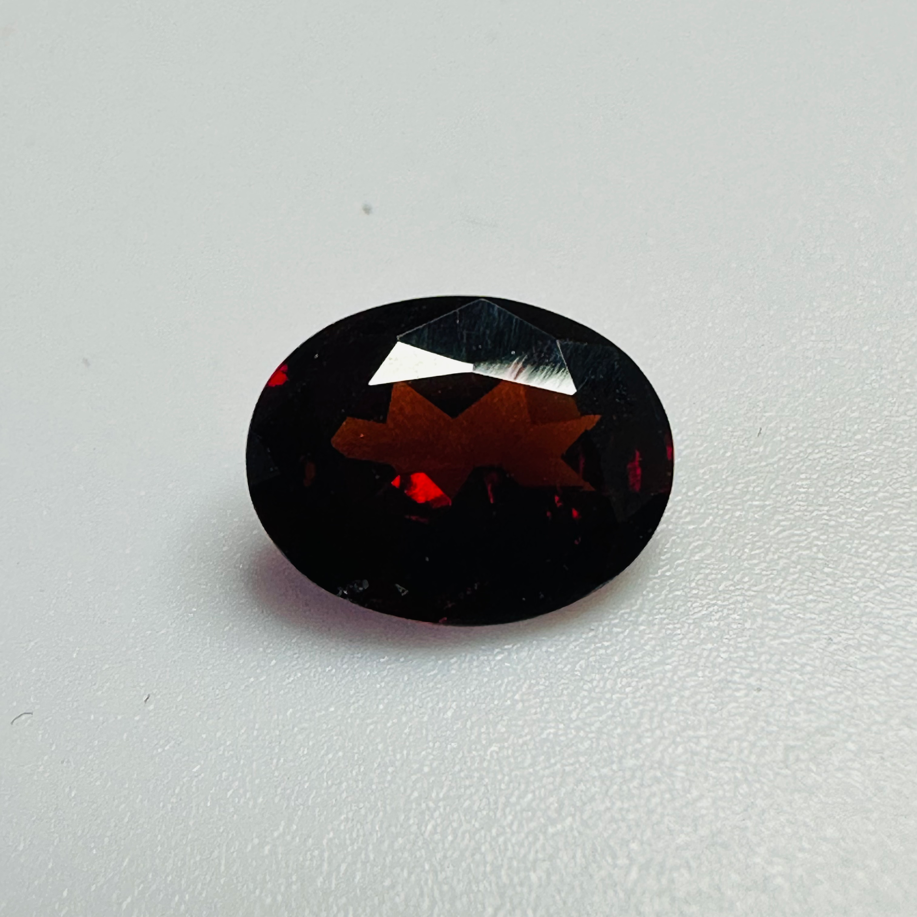 GARNET OVAL 9MMx7MM   1.80CTS image 2