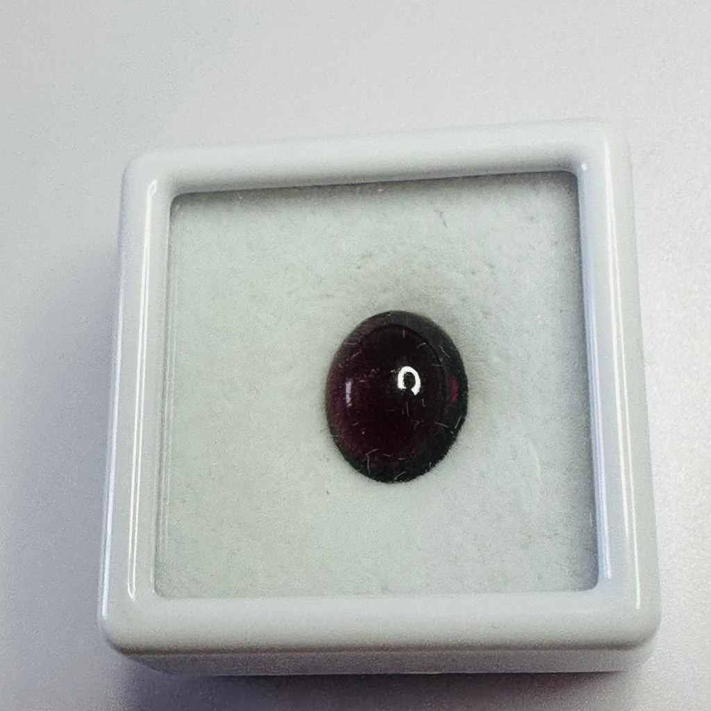 GARNET OVAL CAB  10MMX8MM 3.31CTS image 4