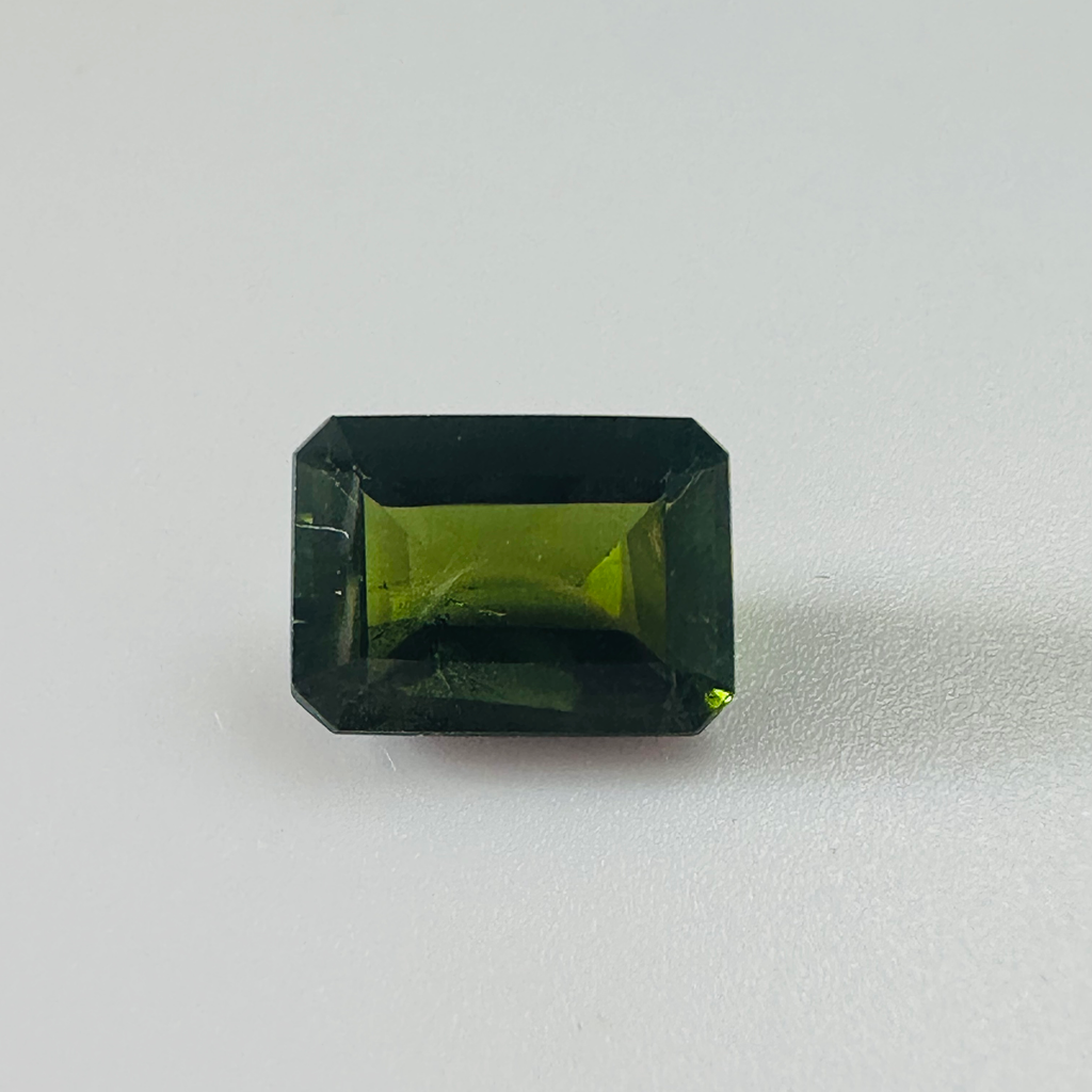 TOURMALINE GREEN STEP CUT 9.5MM.X 7MM   2.38CTS image 0