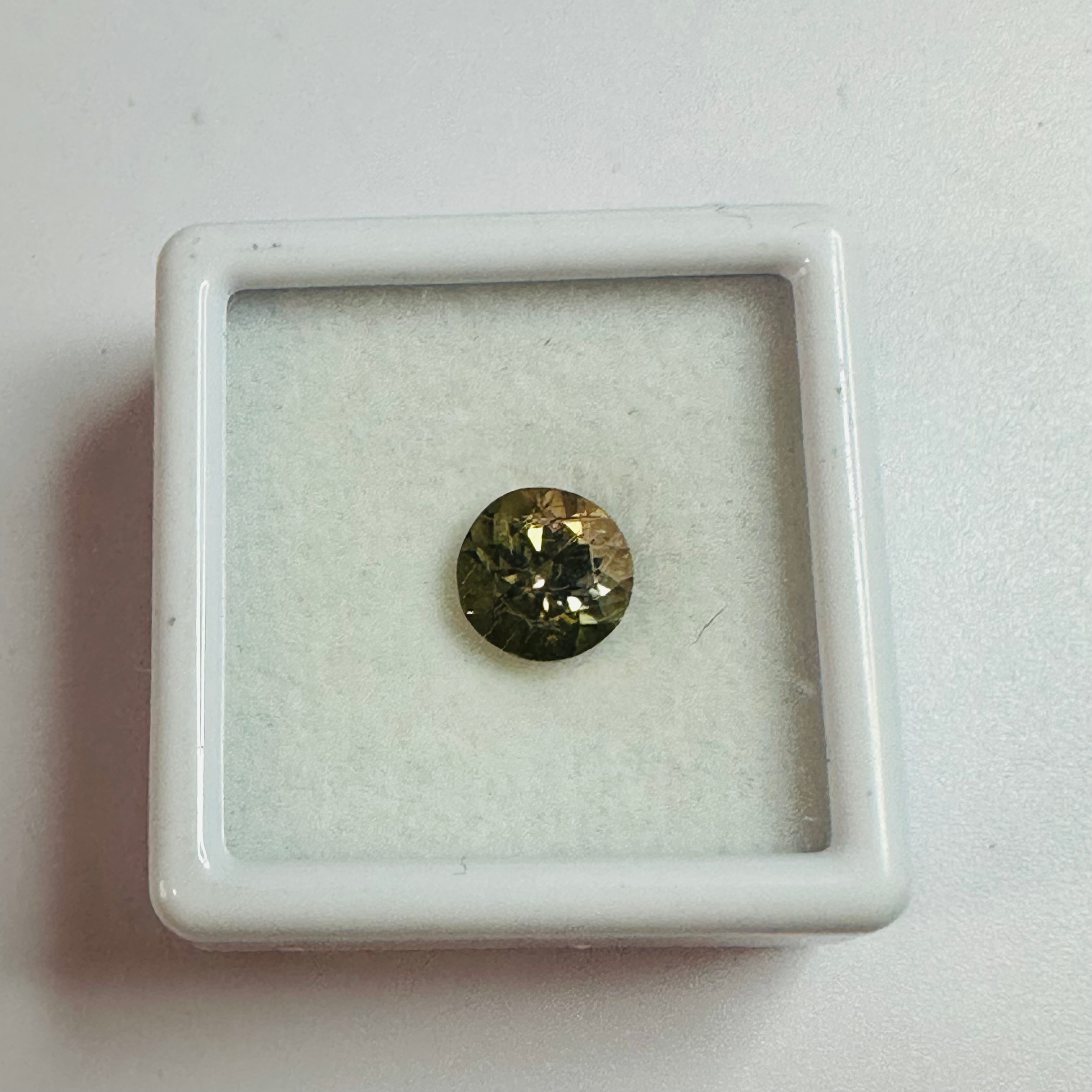 TOURMALINE BI COLOUR ROUND  7MM   1.51CTS image 2