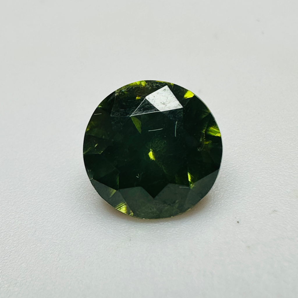 ZIRCON GREEN ROUND 8.3MM  2.85CTS image 1