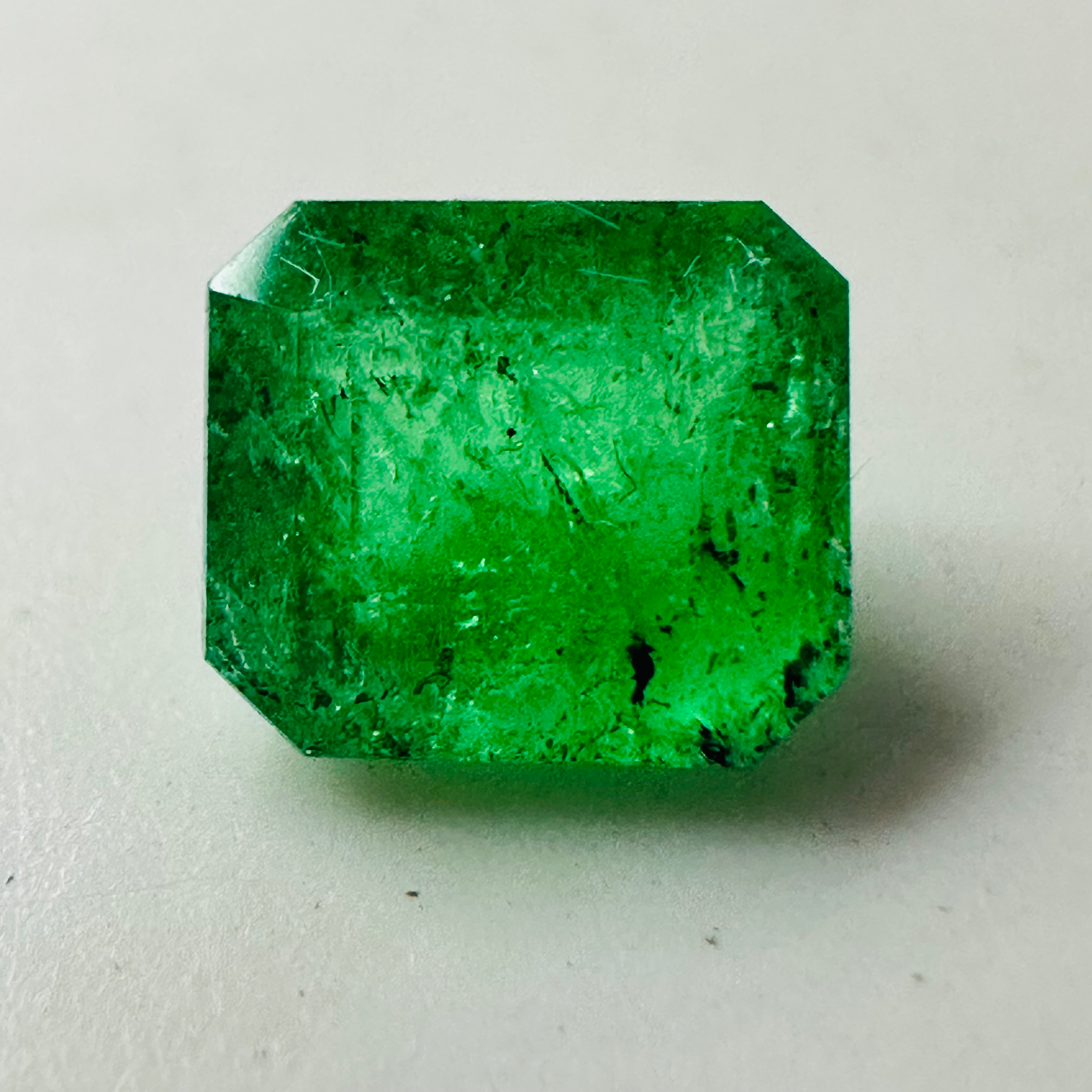 EMERALD EMERALD CUT 7.4MM X 6.5MM  1.57CTS image 0