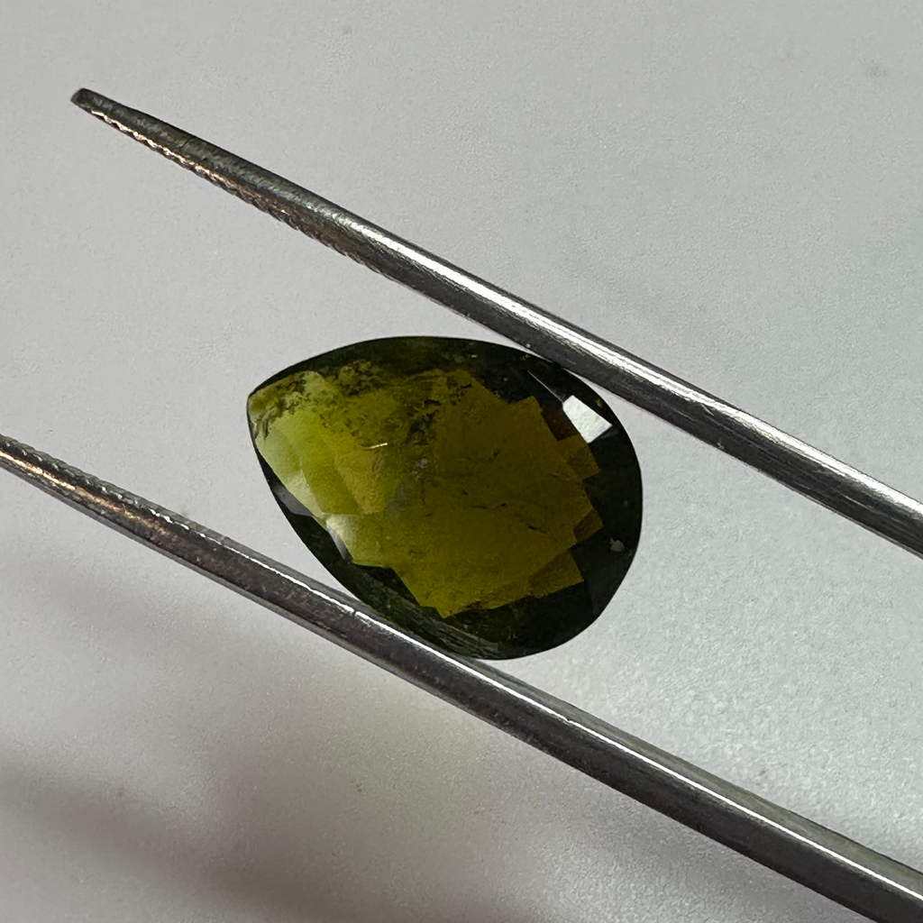 TOURMALINE GREEN DROP  14.6MMx10.5MM 4.75CTS image 7