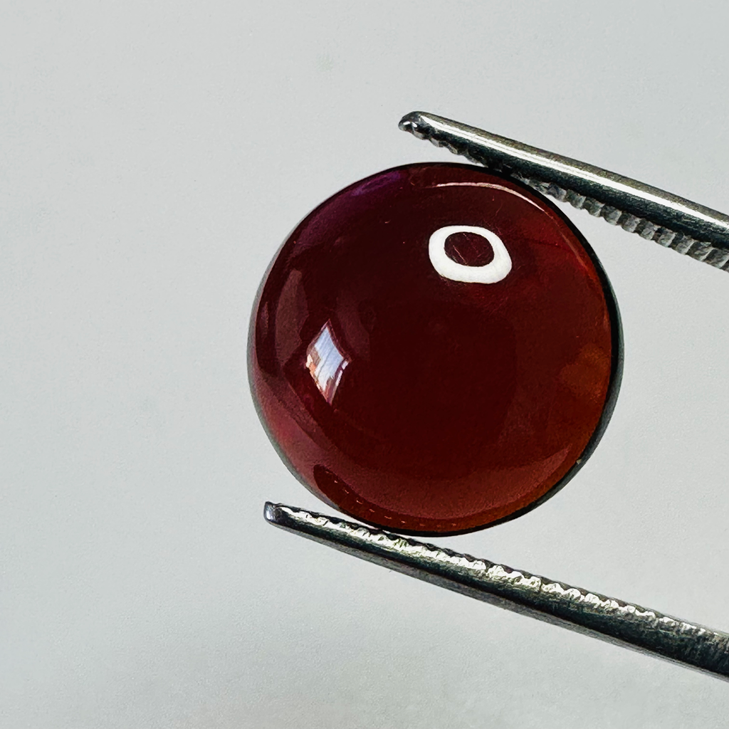 GARNET  12.7MM ROUND CARBUNCLE   5.20CTS image 2
