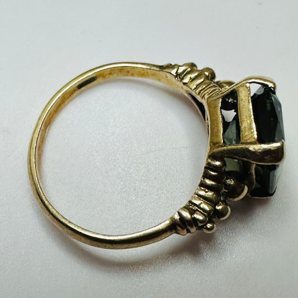 Vintage 9ct yellow gold Syntetic Spinel ring size N image 10