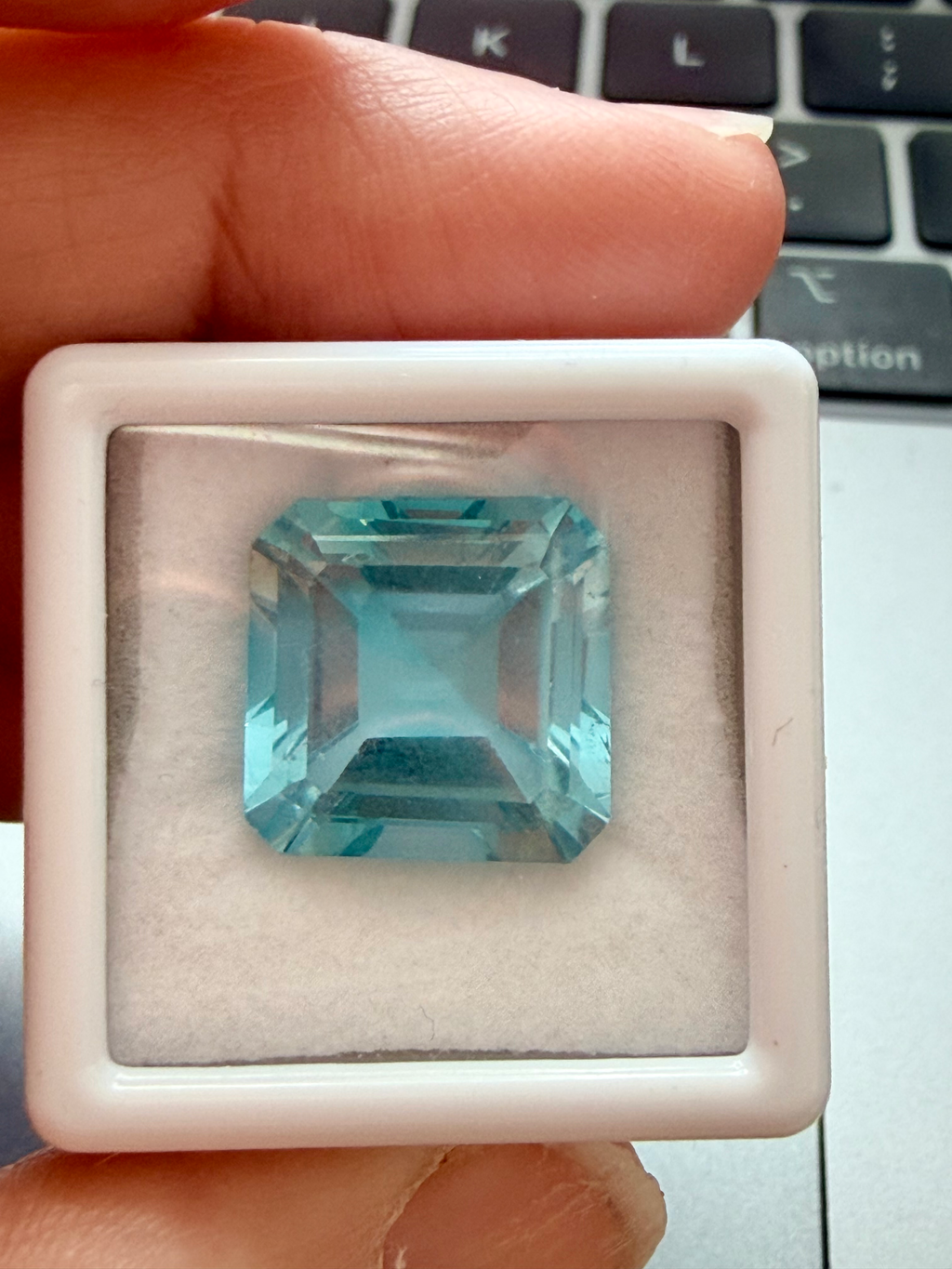 Topaz Sky Blue 13.6x13.6  16.10cts large size image 4