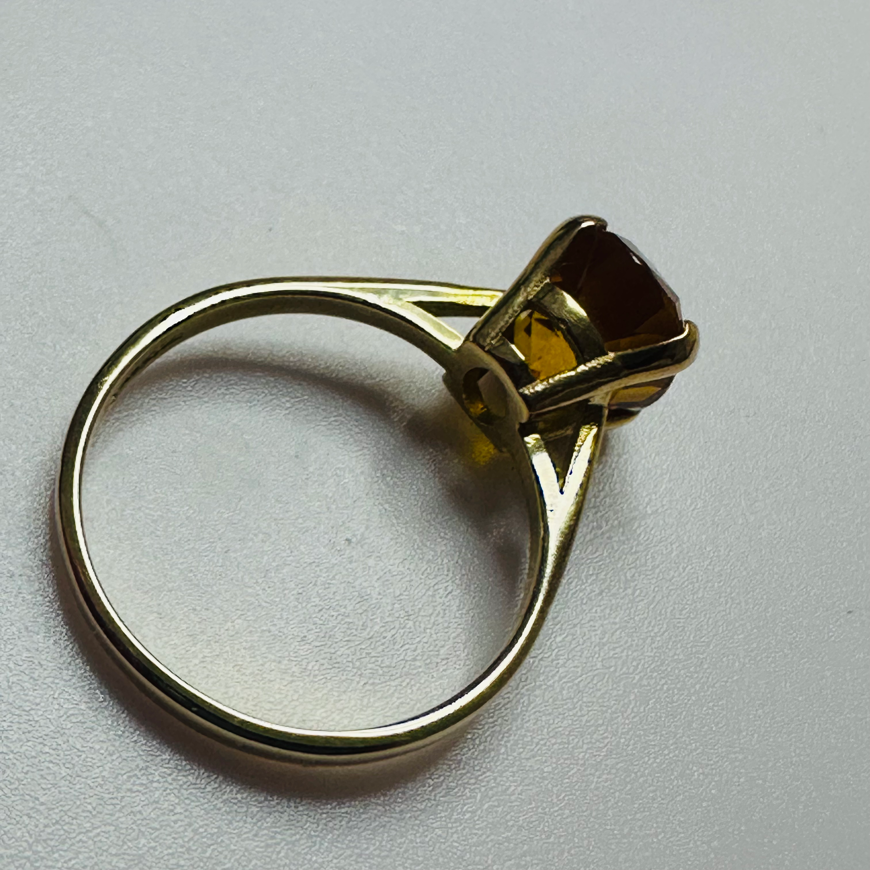 Hand cut Synthetic Sapphire Golden Yellow 9ct yellow gold ring size M image 3