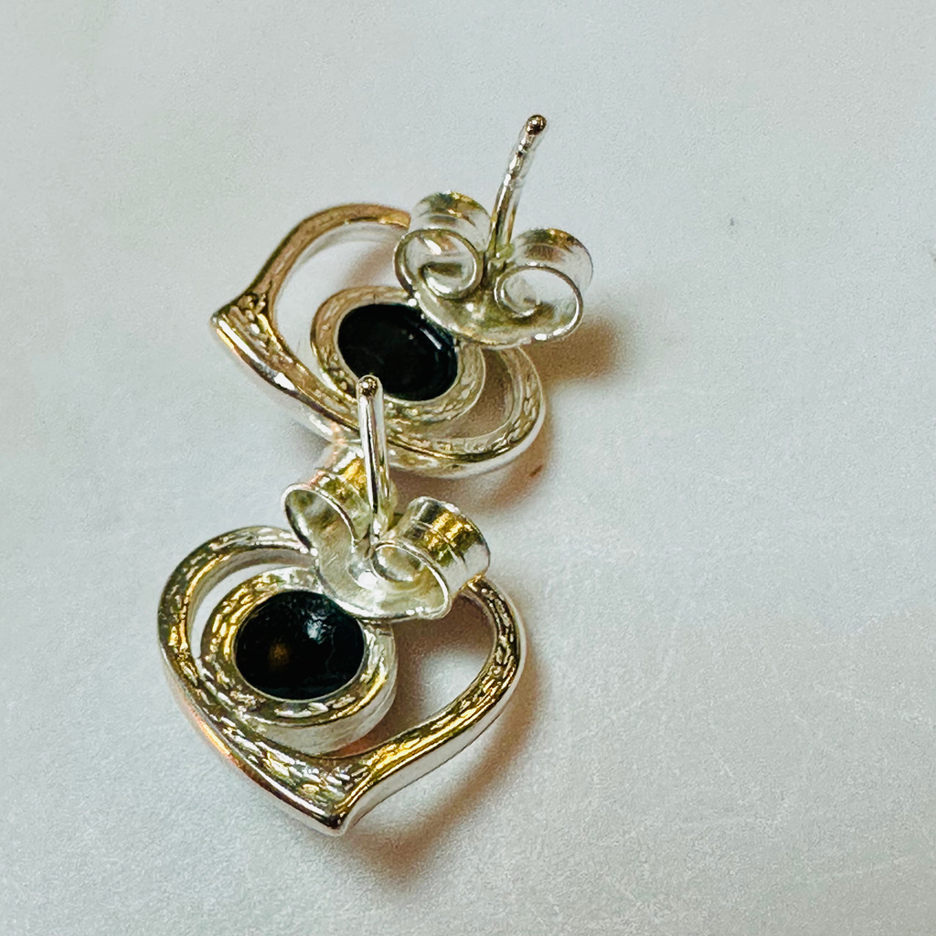 Sterling silver green am er heart stud earrings image 2