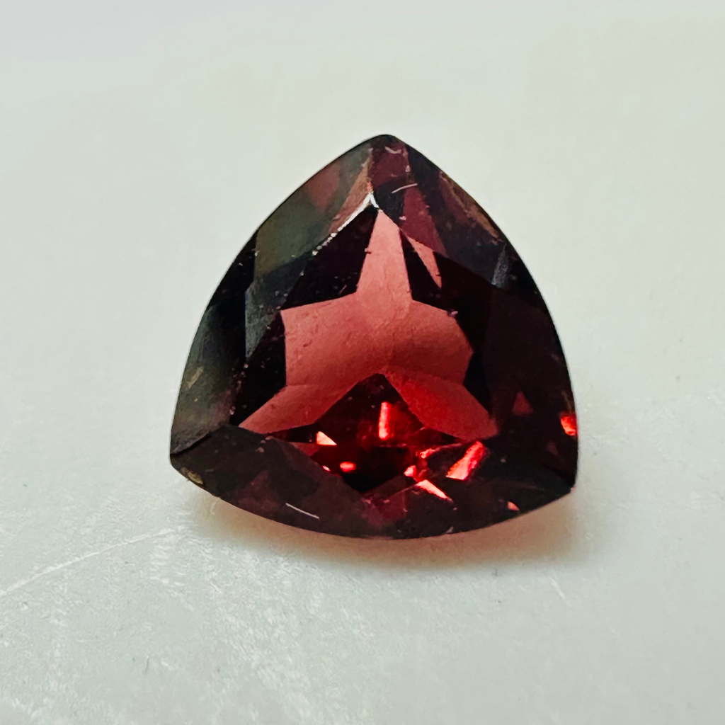 GARNET TRILLION 5.9MM  0.86CTS ORANGE/RED image 4