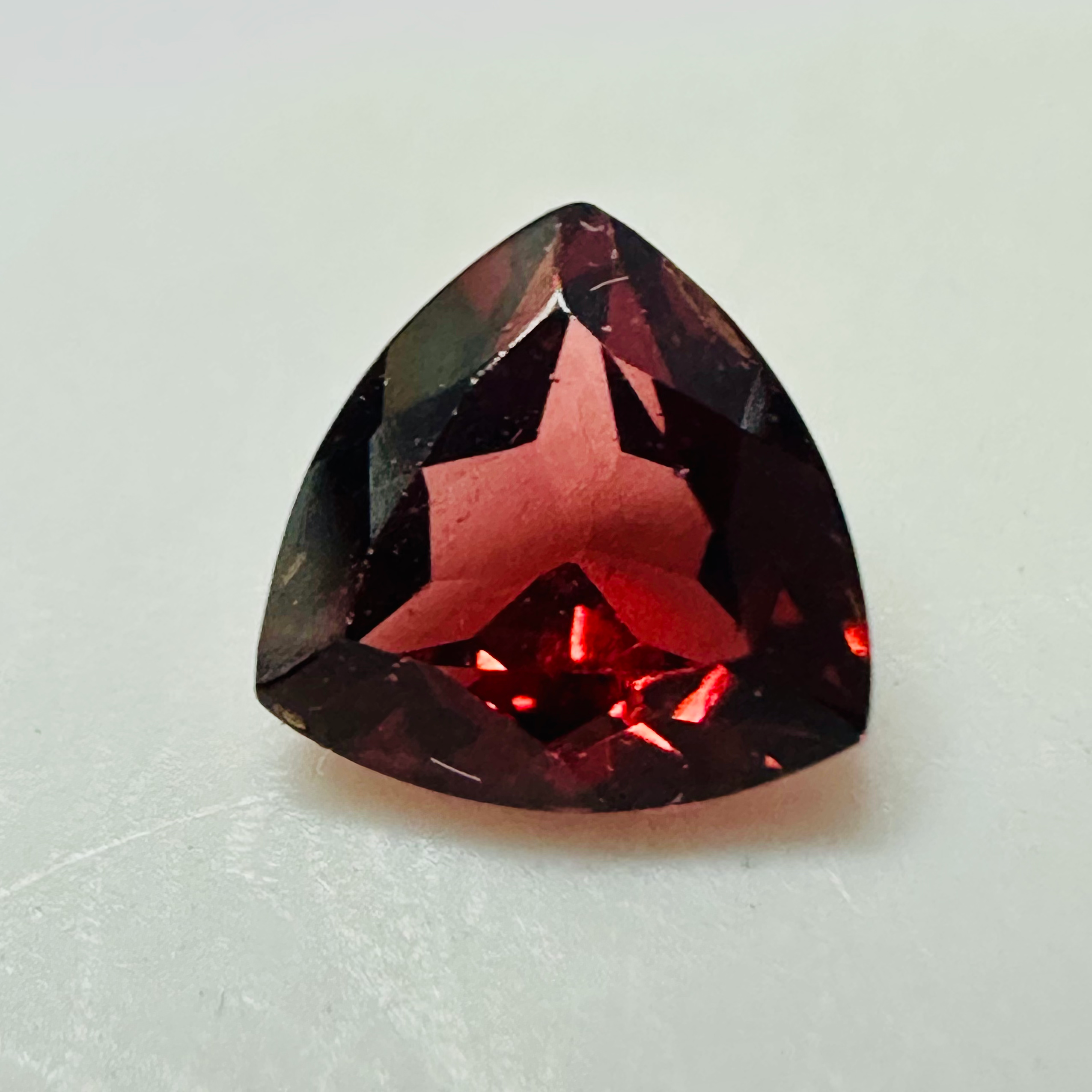 GARNET TRILLION 5.9MM  0.86CTS ORANGE/RED image 4