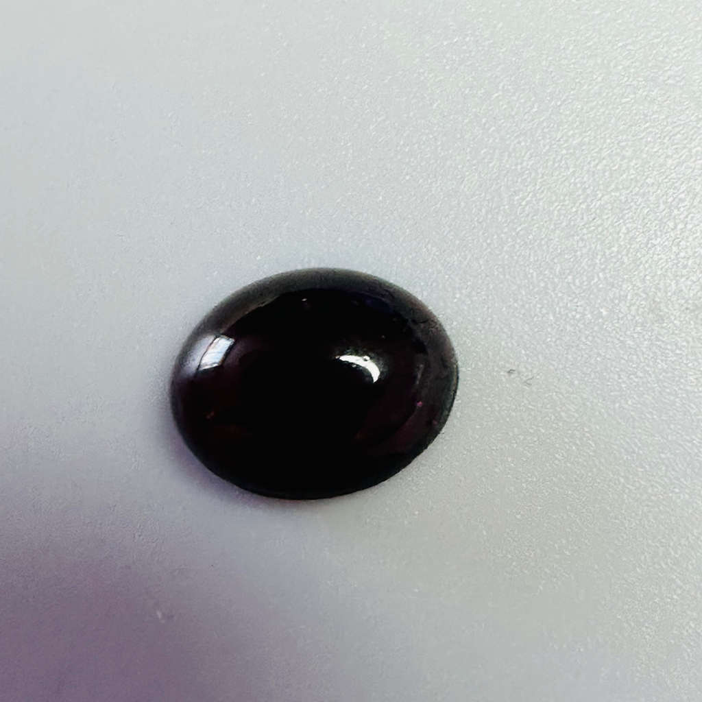 GARNET OVAL CAB  10MMX8MM 3.31CTS image 3