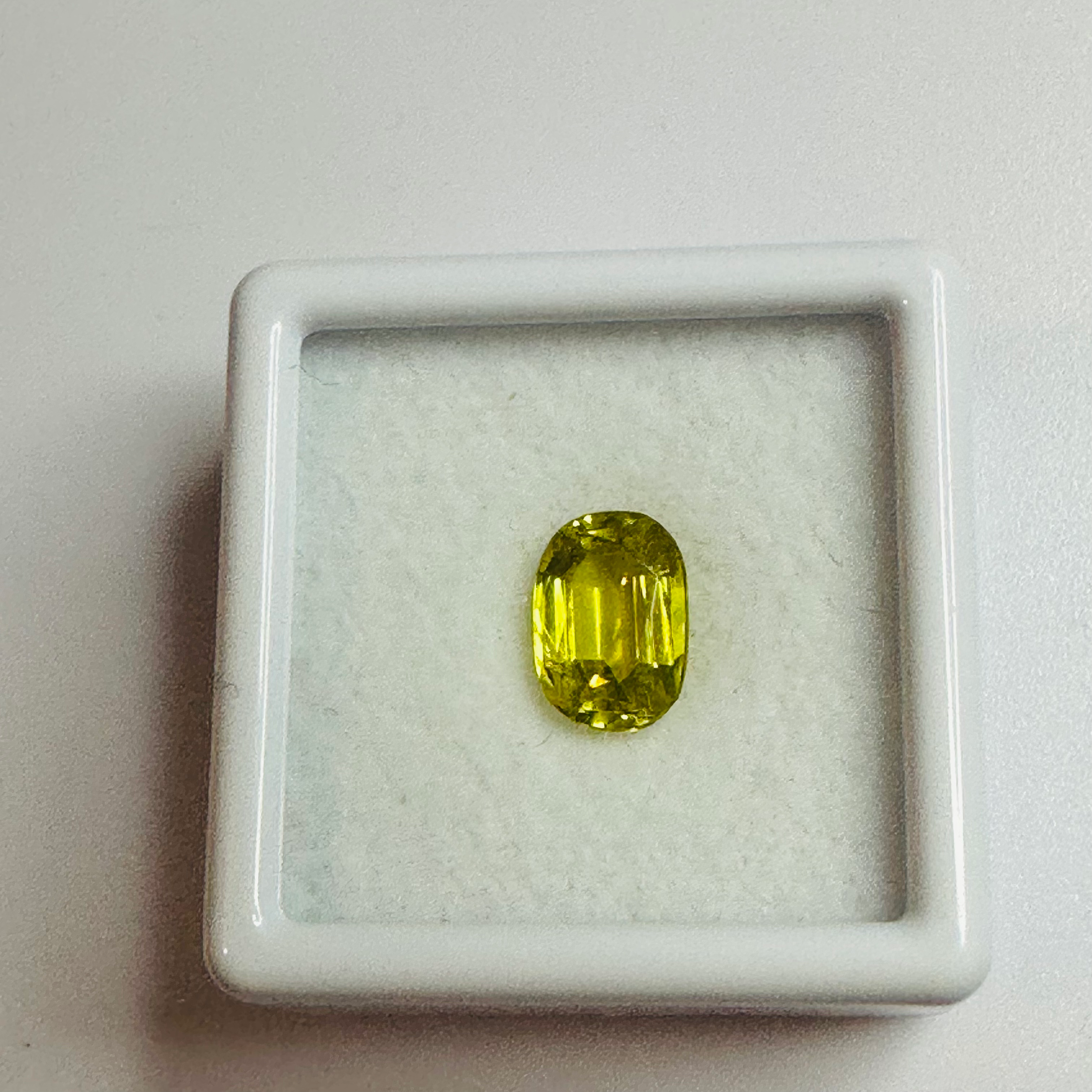 TOURMALINE YELLOW OVAL 8.5MMX5.5MM  1.27CTS image 2