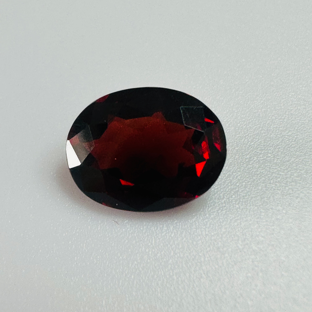 GARNET OVAL 10MMX8MM   2.75CTS image 4
