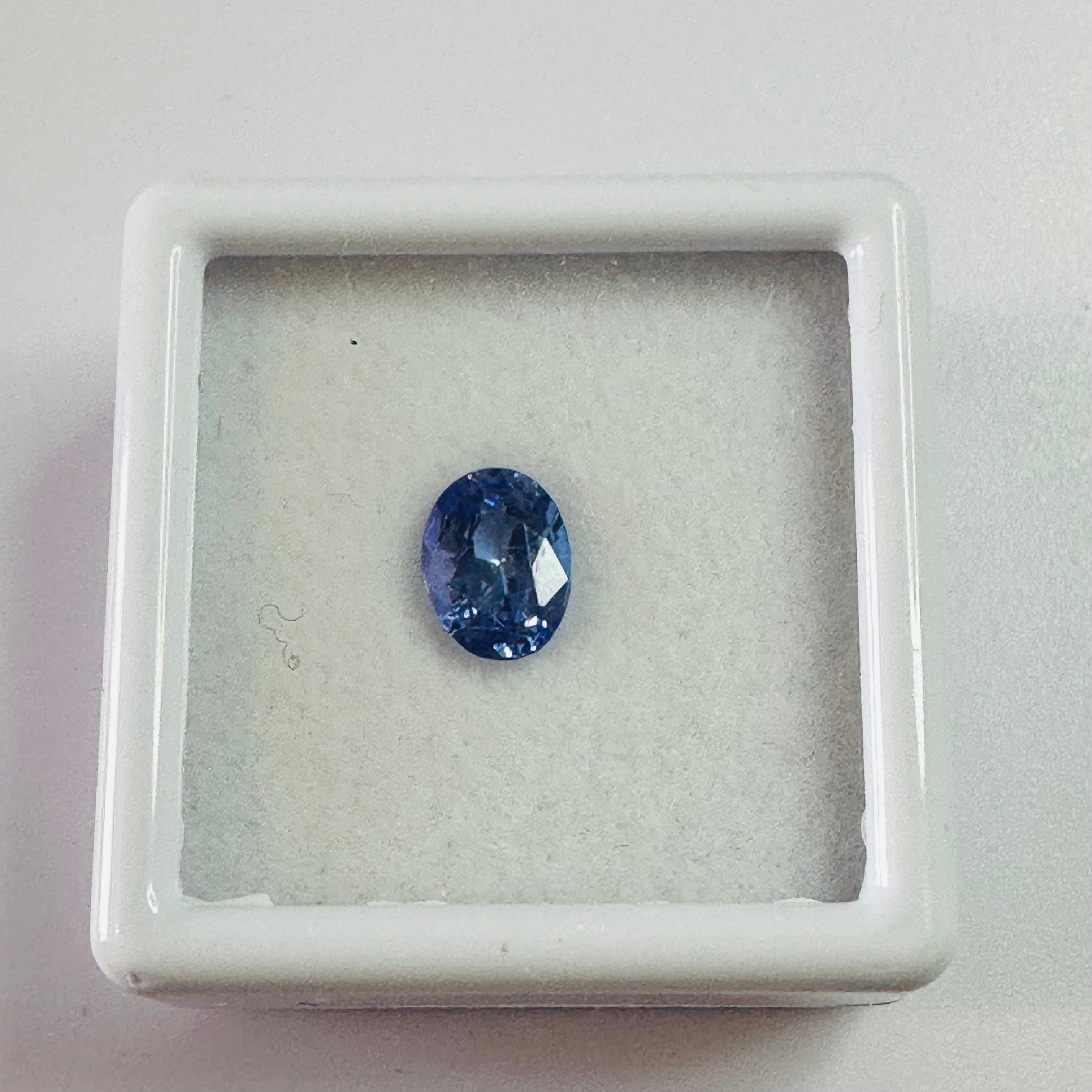 TANZANITE 0VAL 7MMX5.2MM  0.82CTS image 1