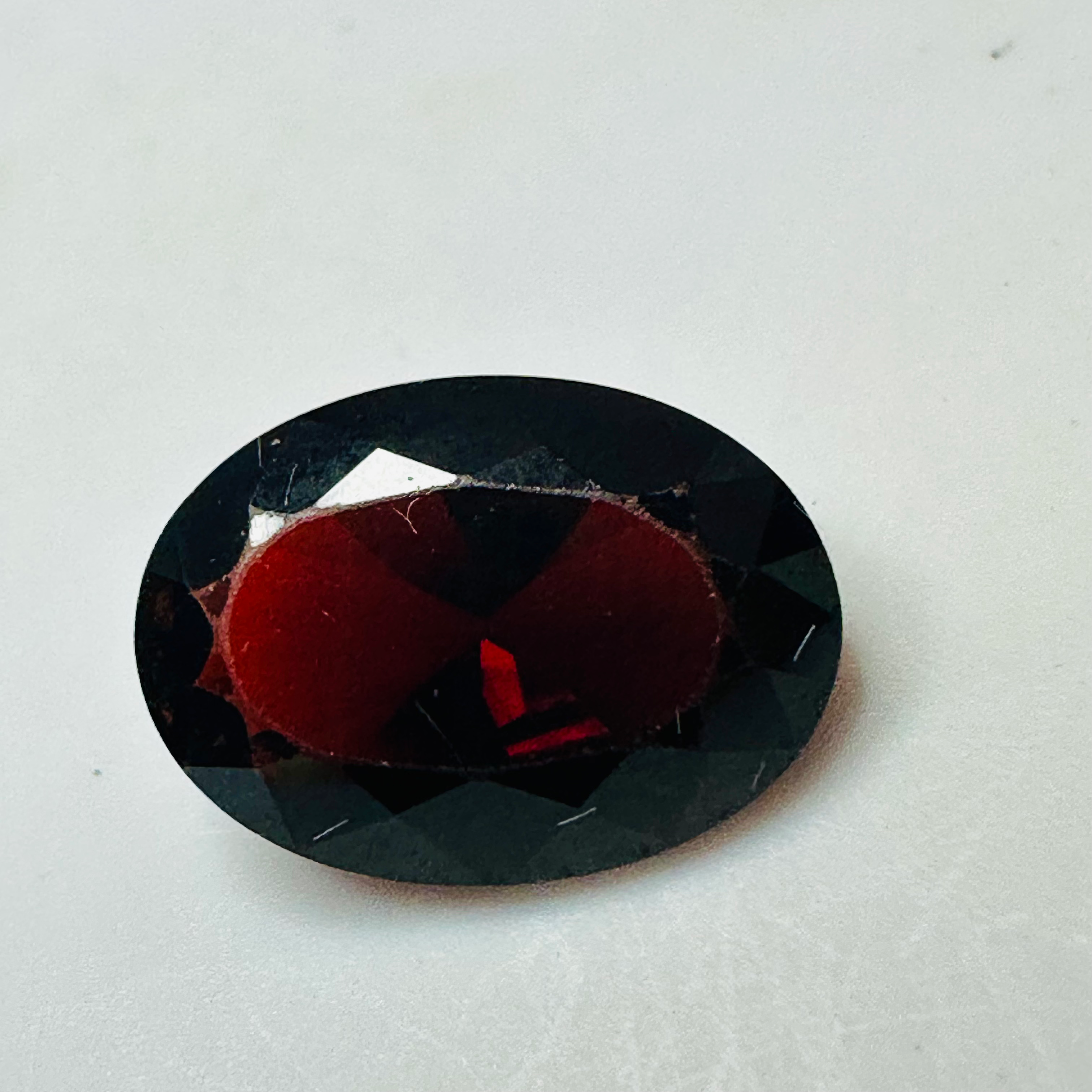 GARNET  OVAL 14MMX10MM  6.19CTSv DEEP RED image 3