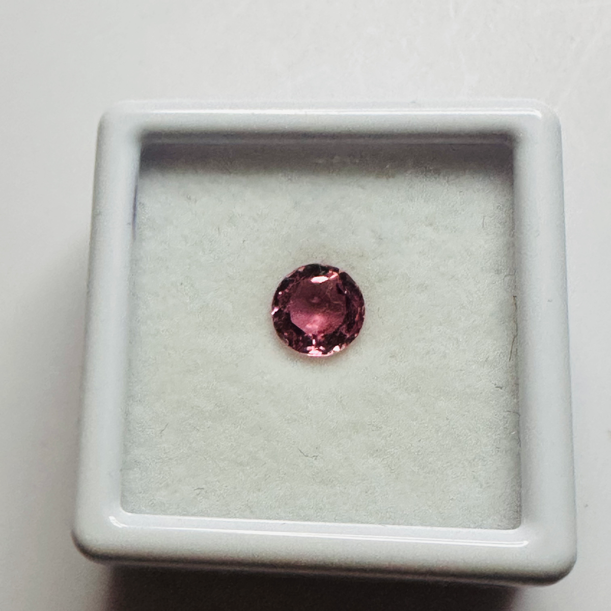 TOURMALINE PINK ROUND 5.7MM  0.70CTS image 2