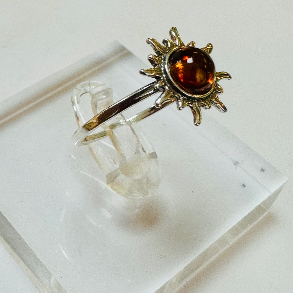Sterling silver sunburst Amber ring size S image 4