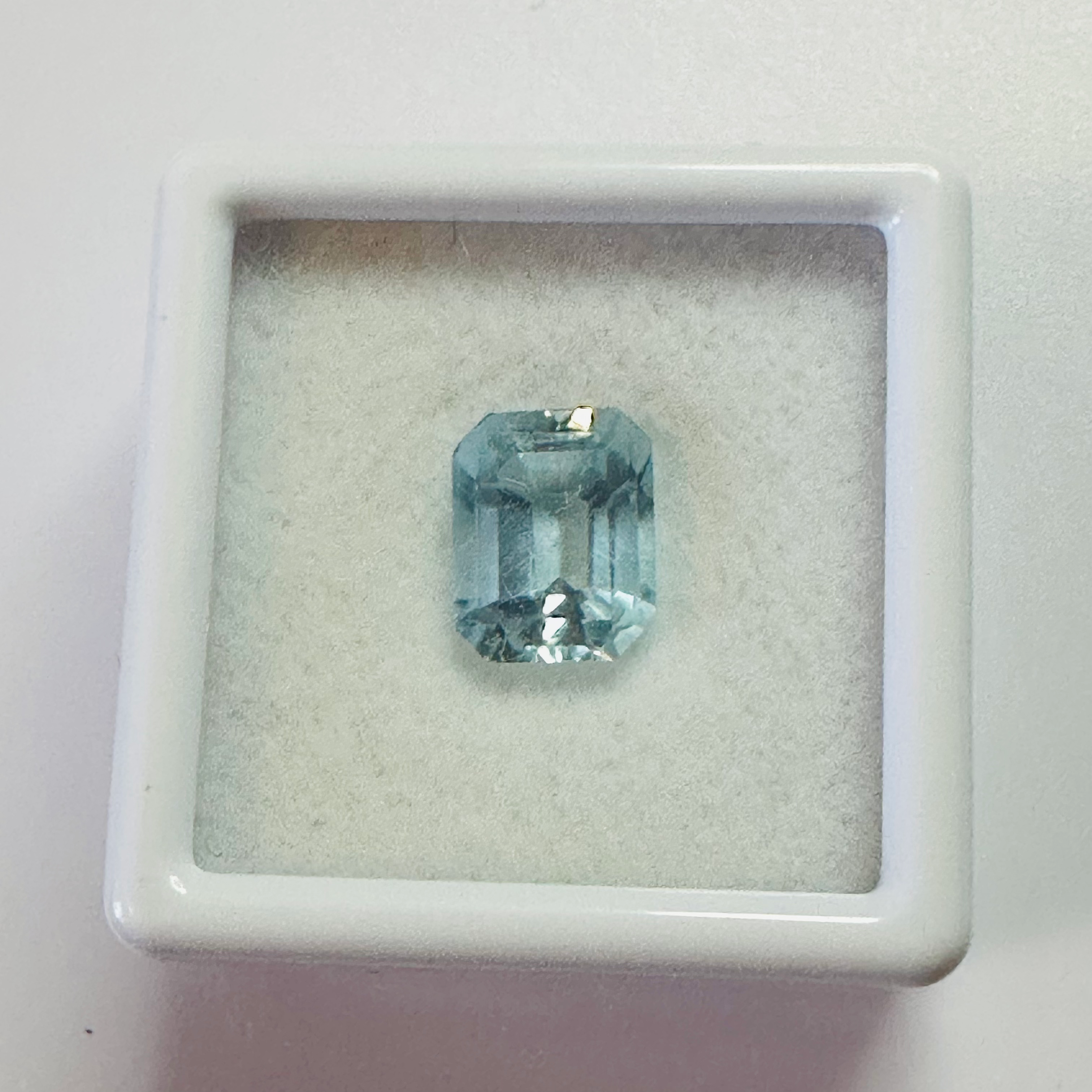 AQUAMARINE ANTIQUE CUT  9MMX7MM 2.19CTS image 3